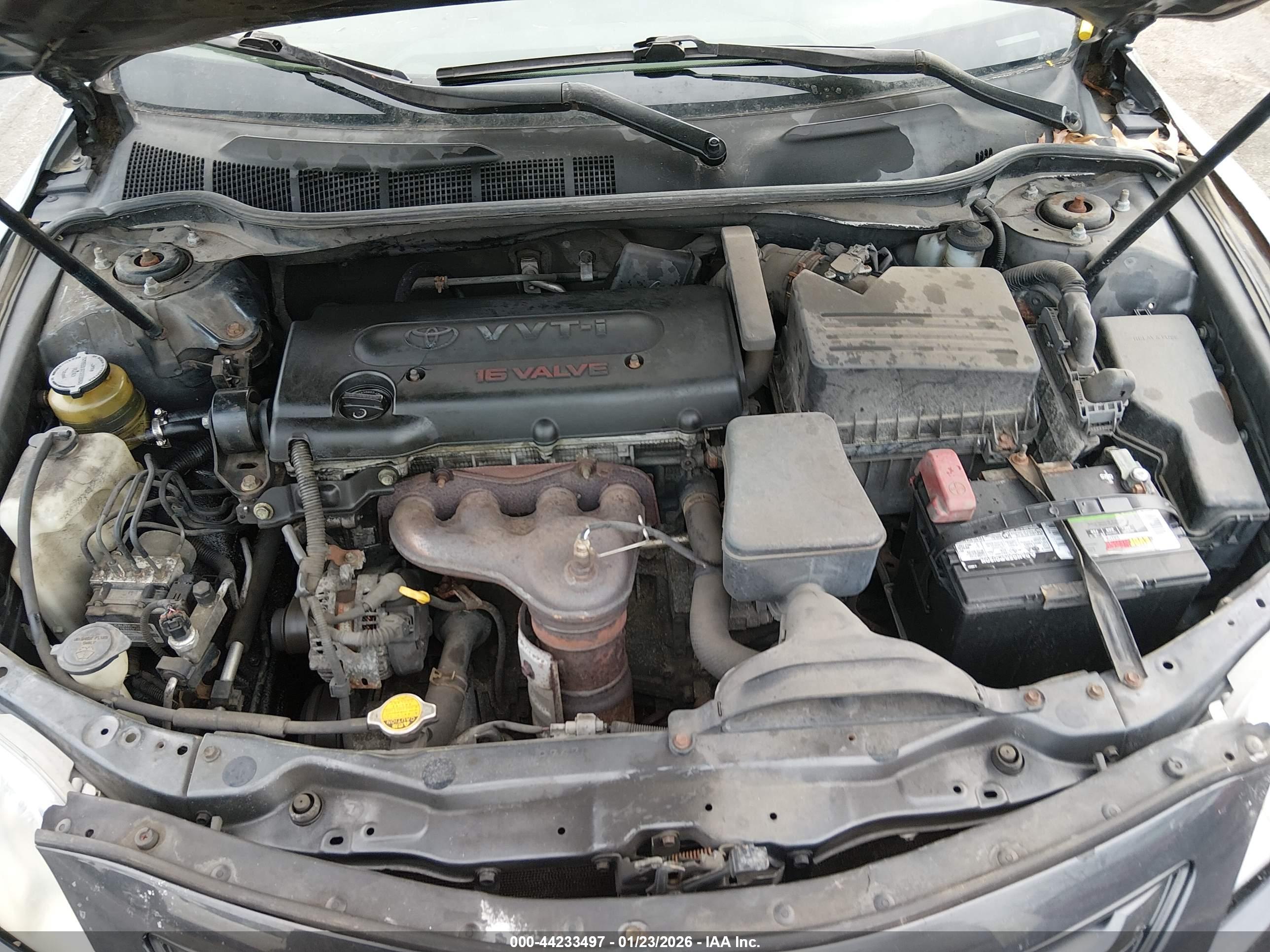 TOYOTA CAMRY image 10