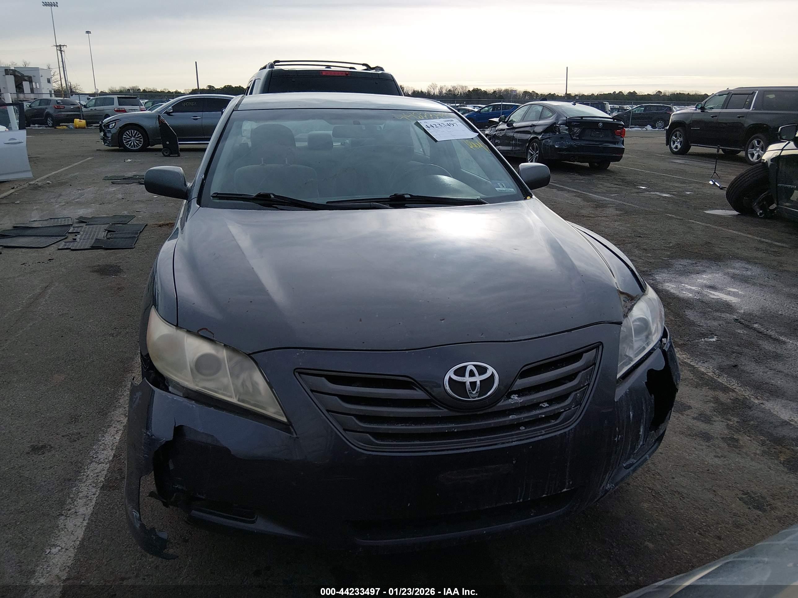 TOYOTA CAMRY image 6