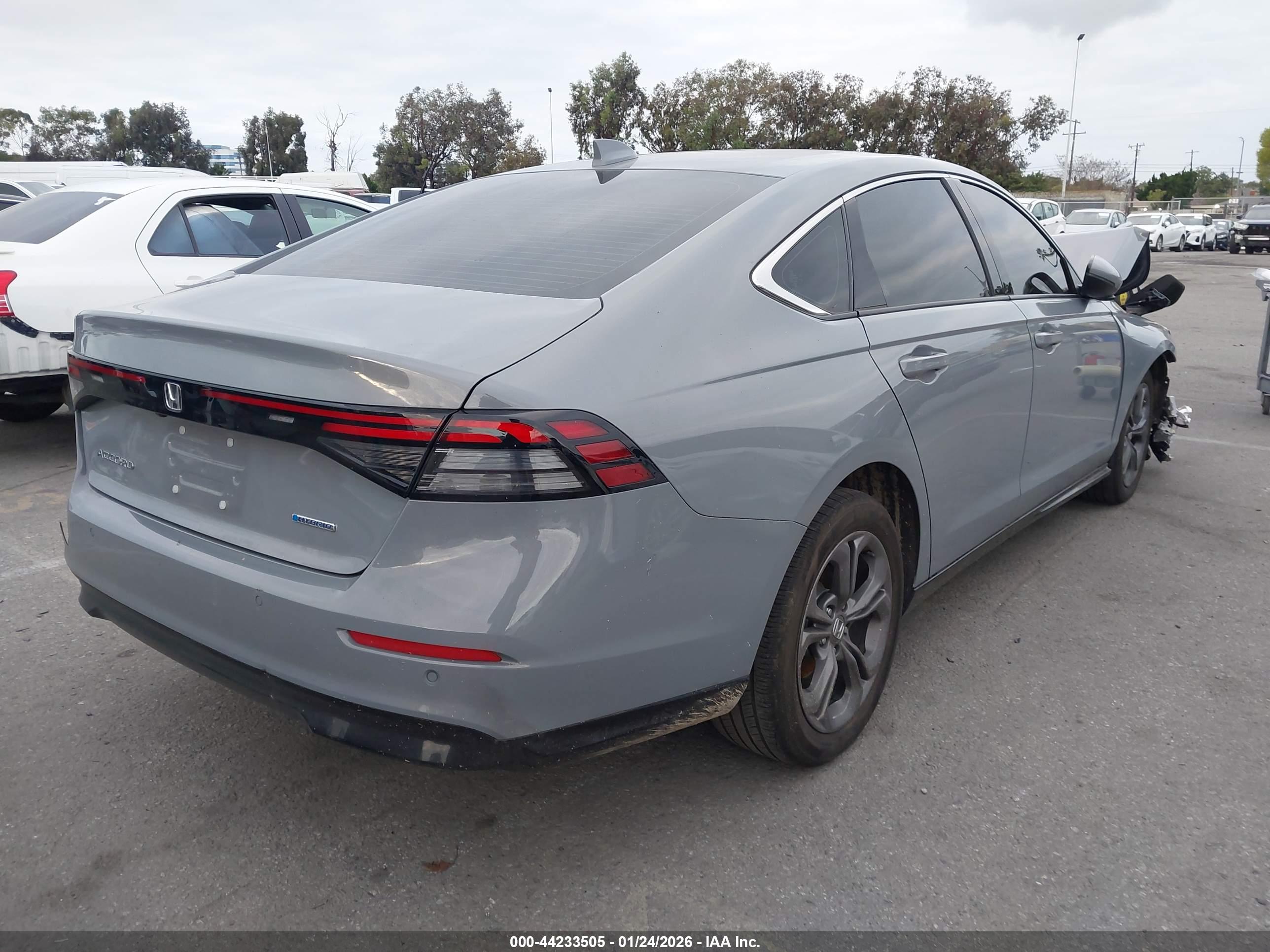HONDA ACCORD image 4