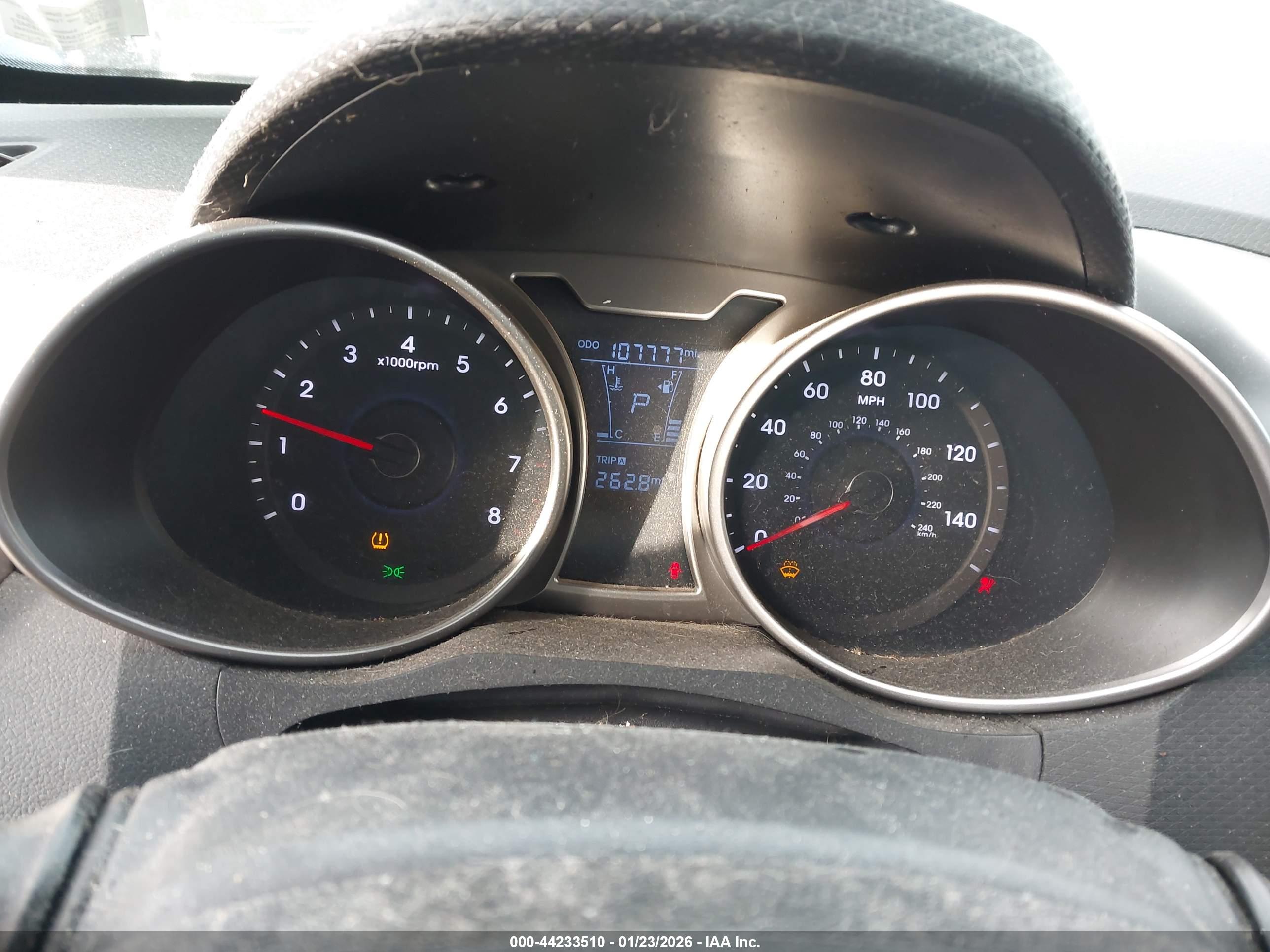 HYUNDAI VELOSTER image 7