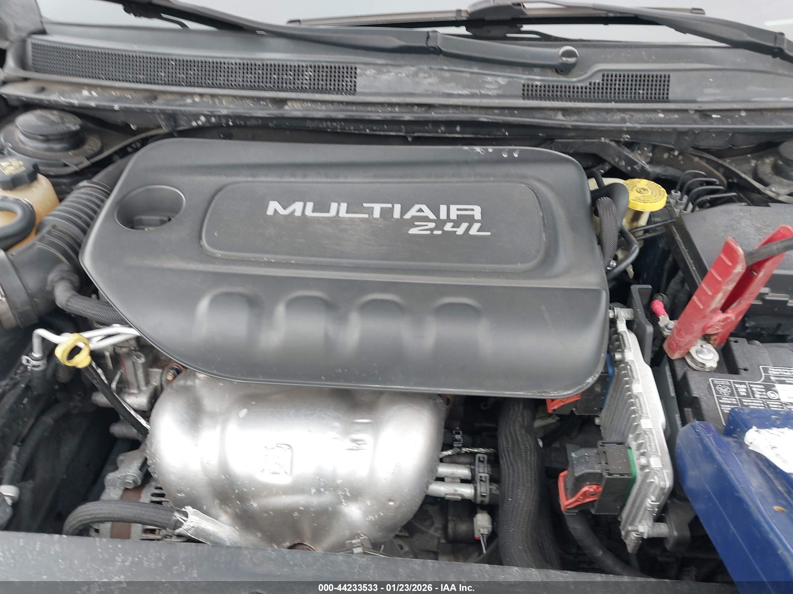 CHRYSLER 200 image 10