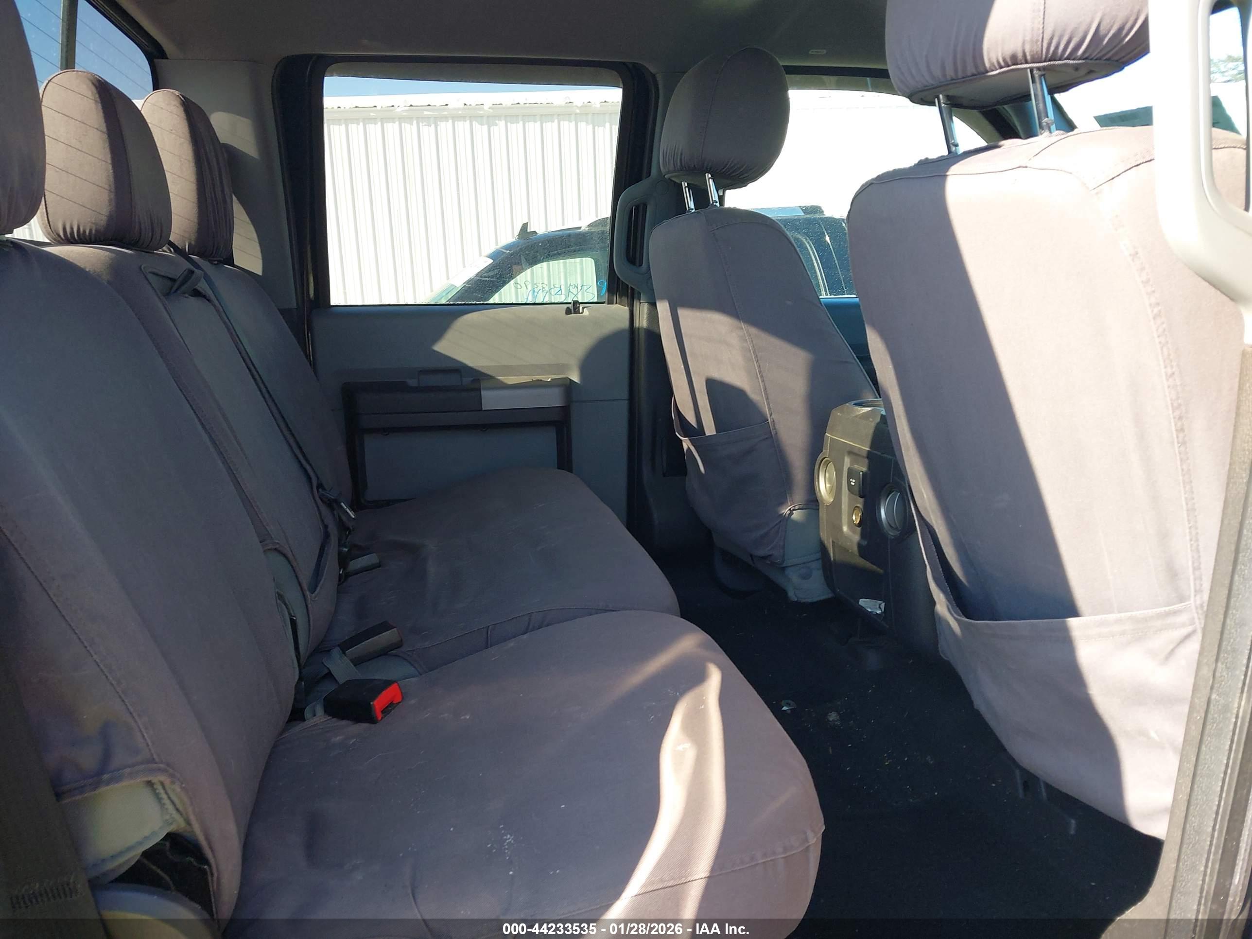 FORD F-250 image 8