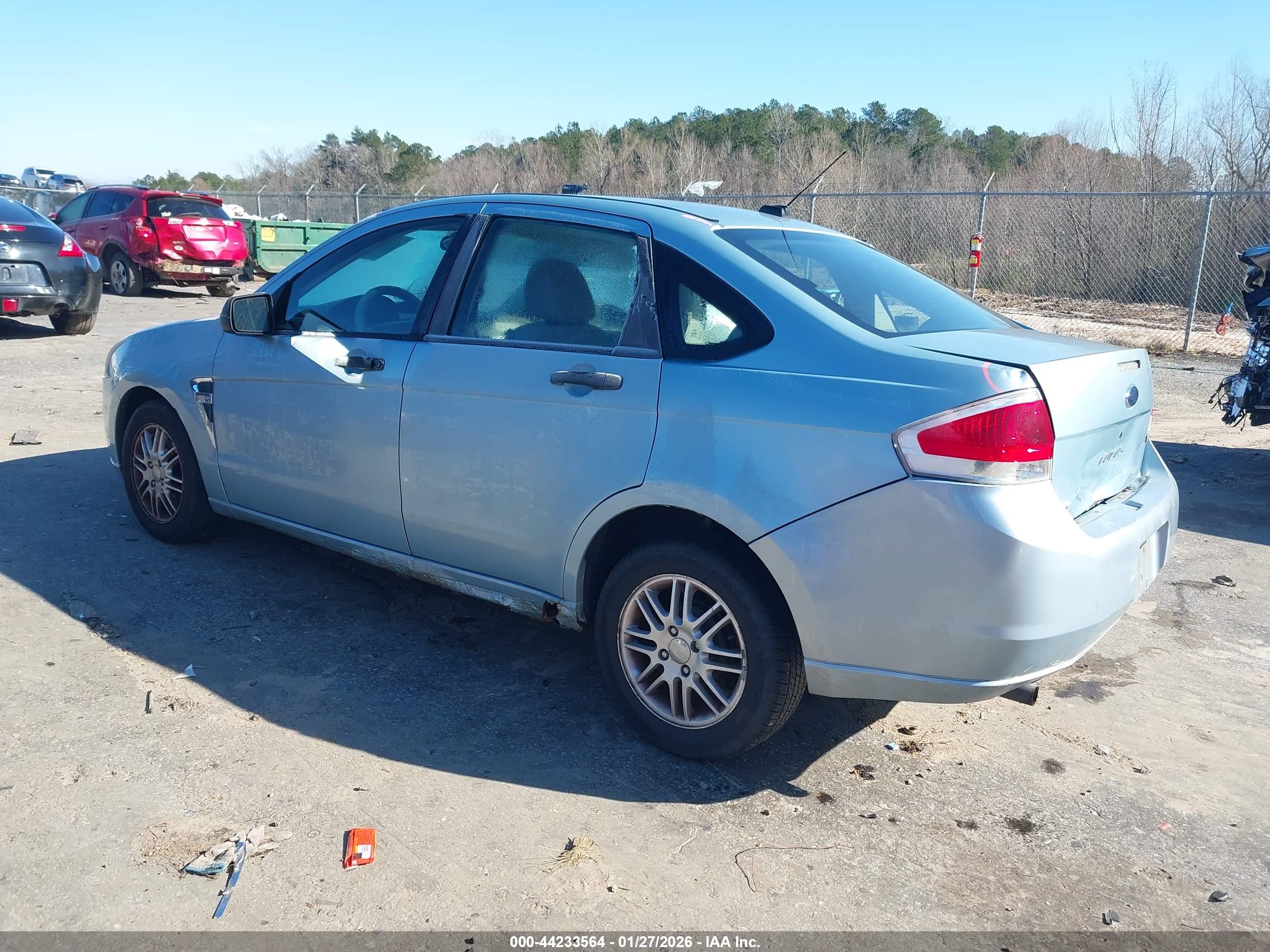 FORD FOCUS image 3