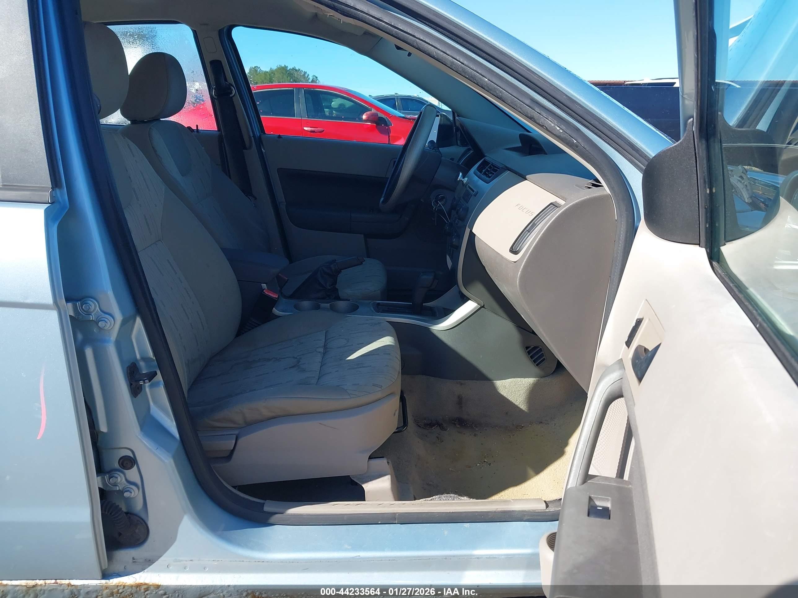 FORD FOCUS image 5