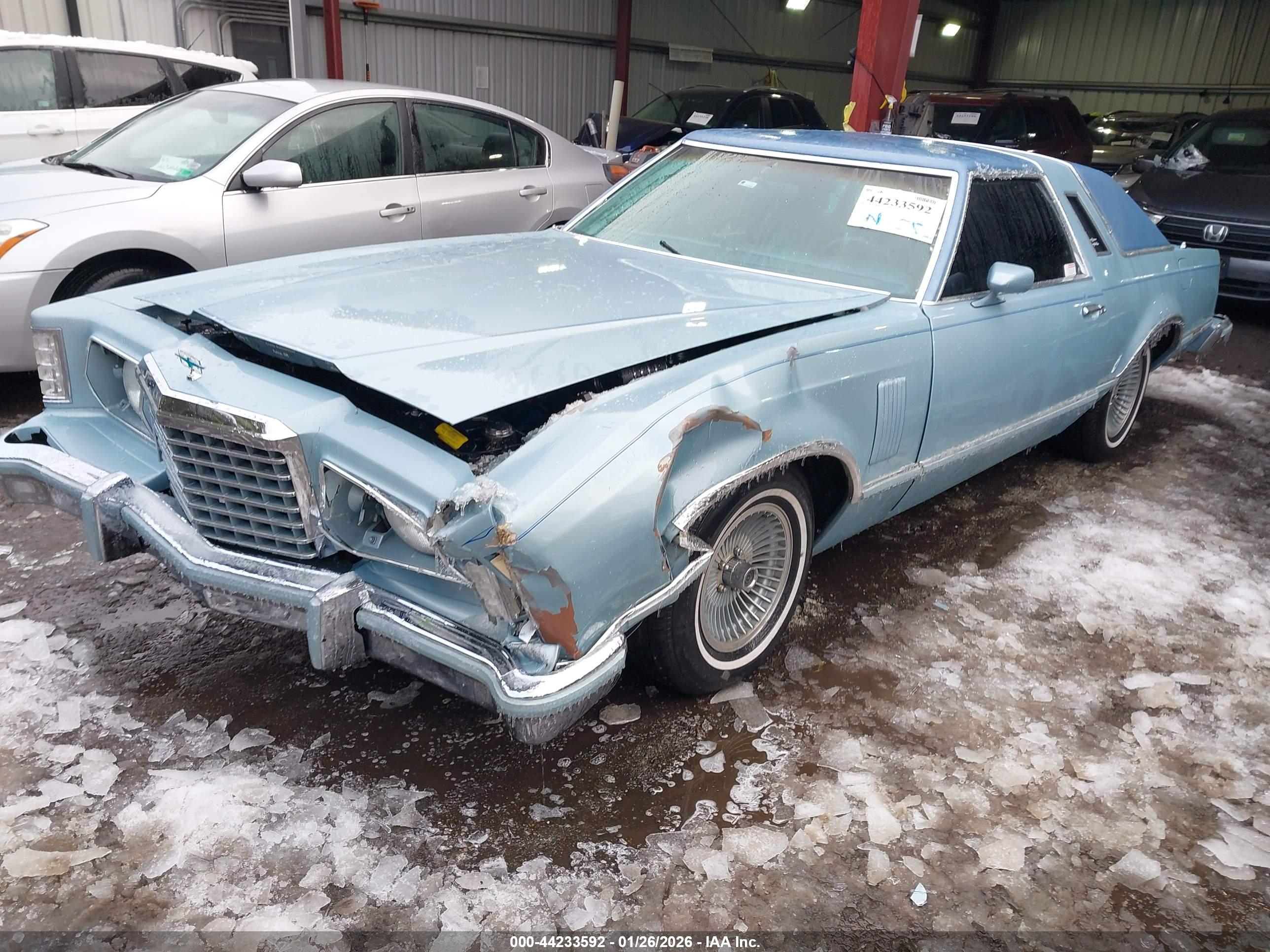 FORD THUNDERBIRD image 2