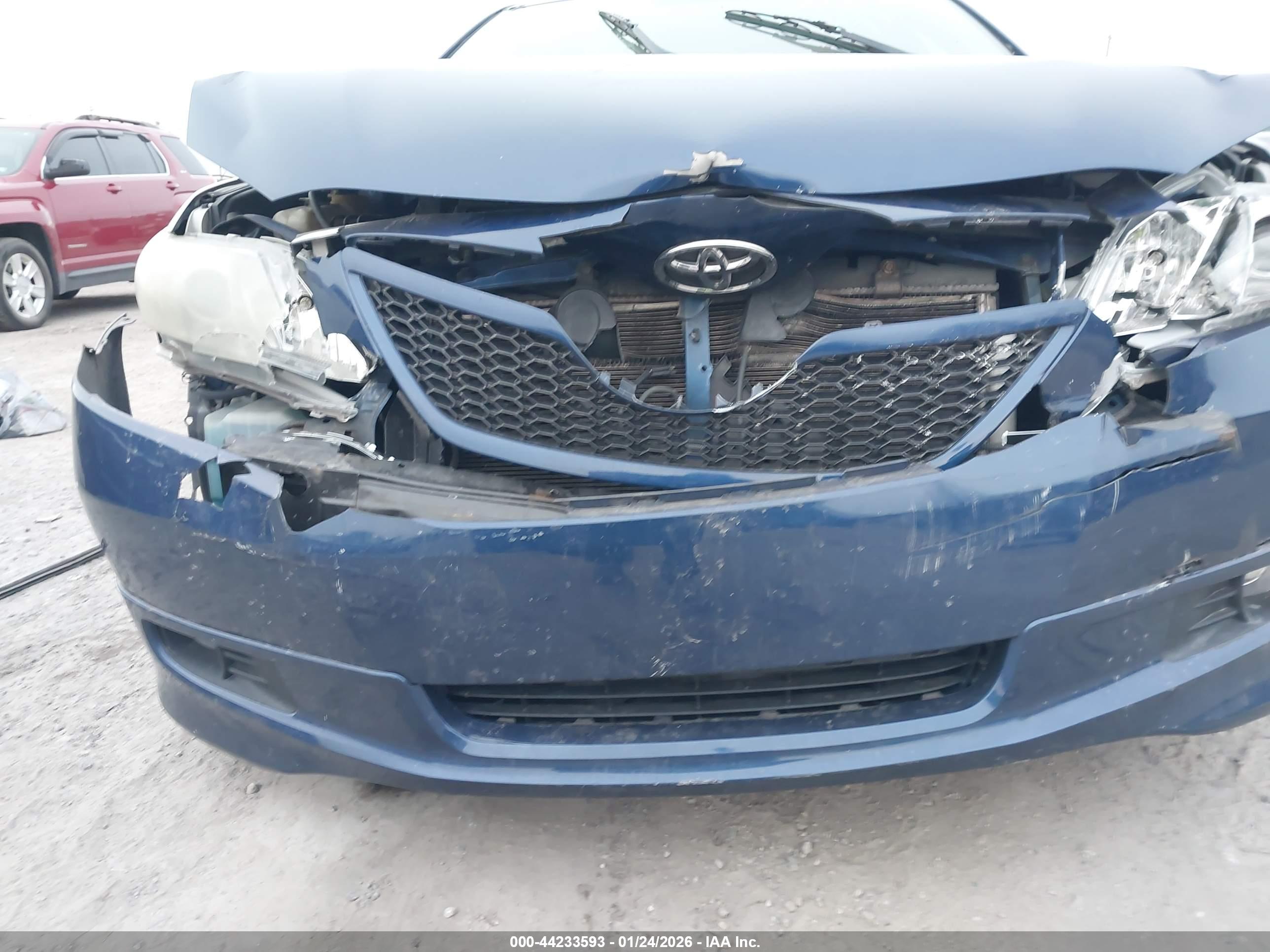 TOYOTA CAMRY image 6