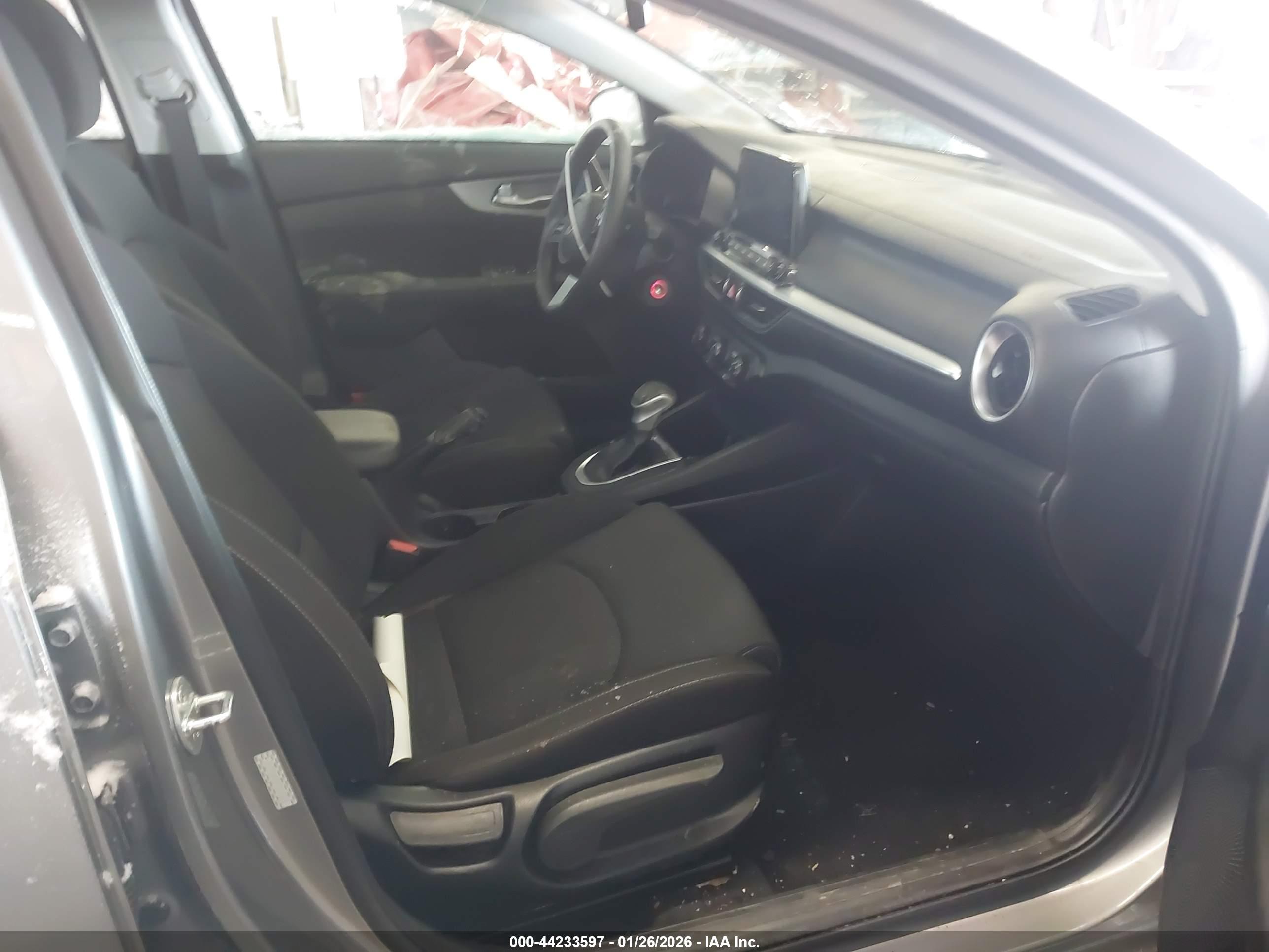 KIA FORTE image 5
