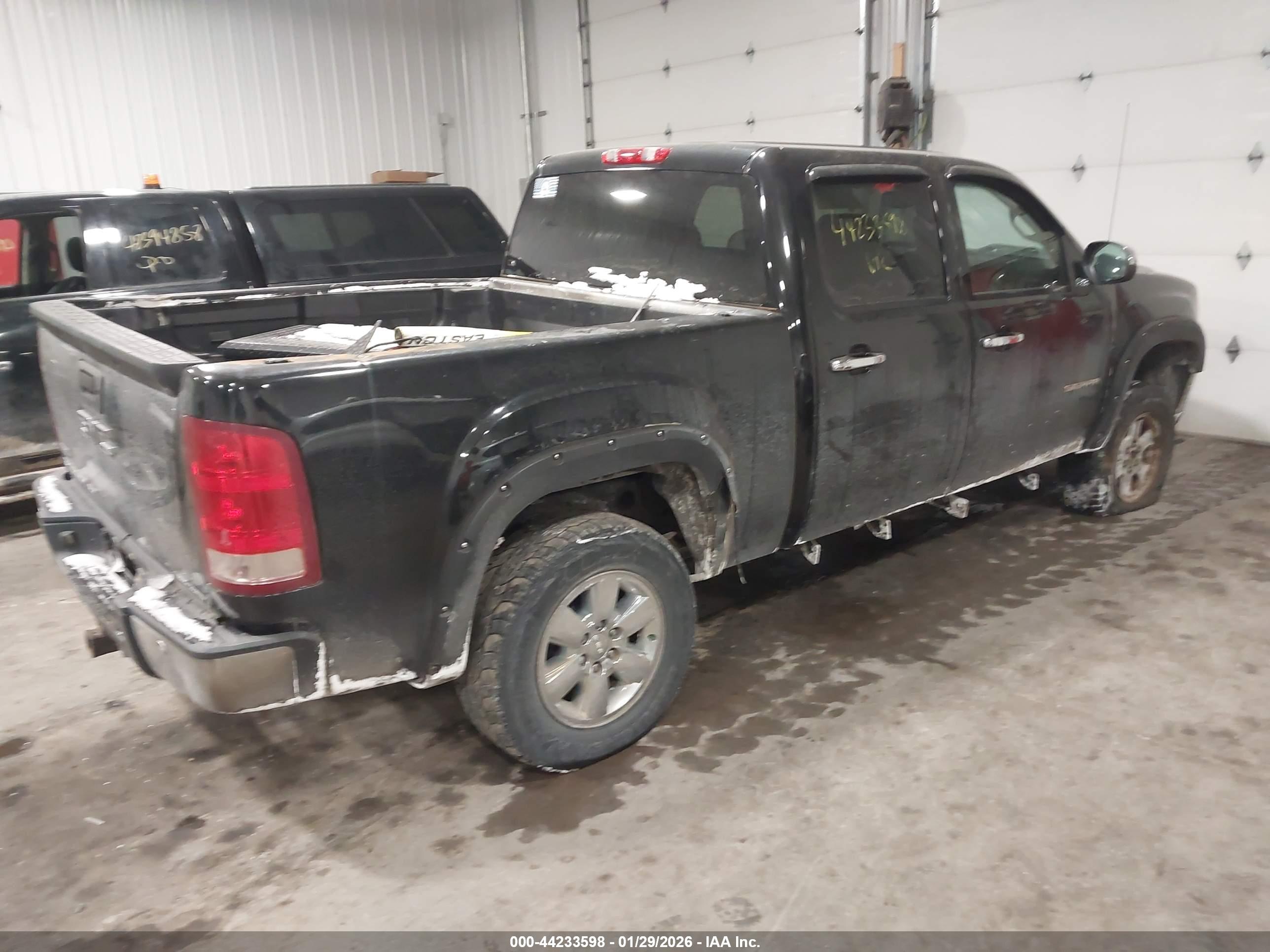 GMC SIERRA image 4