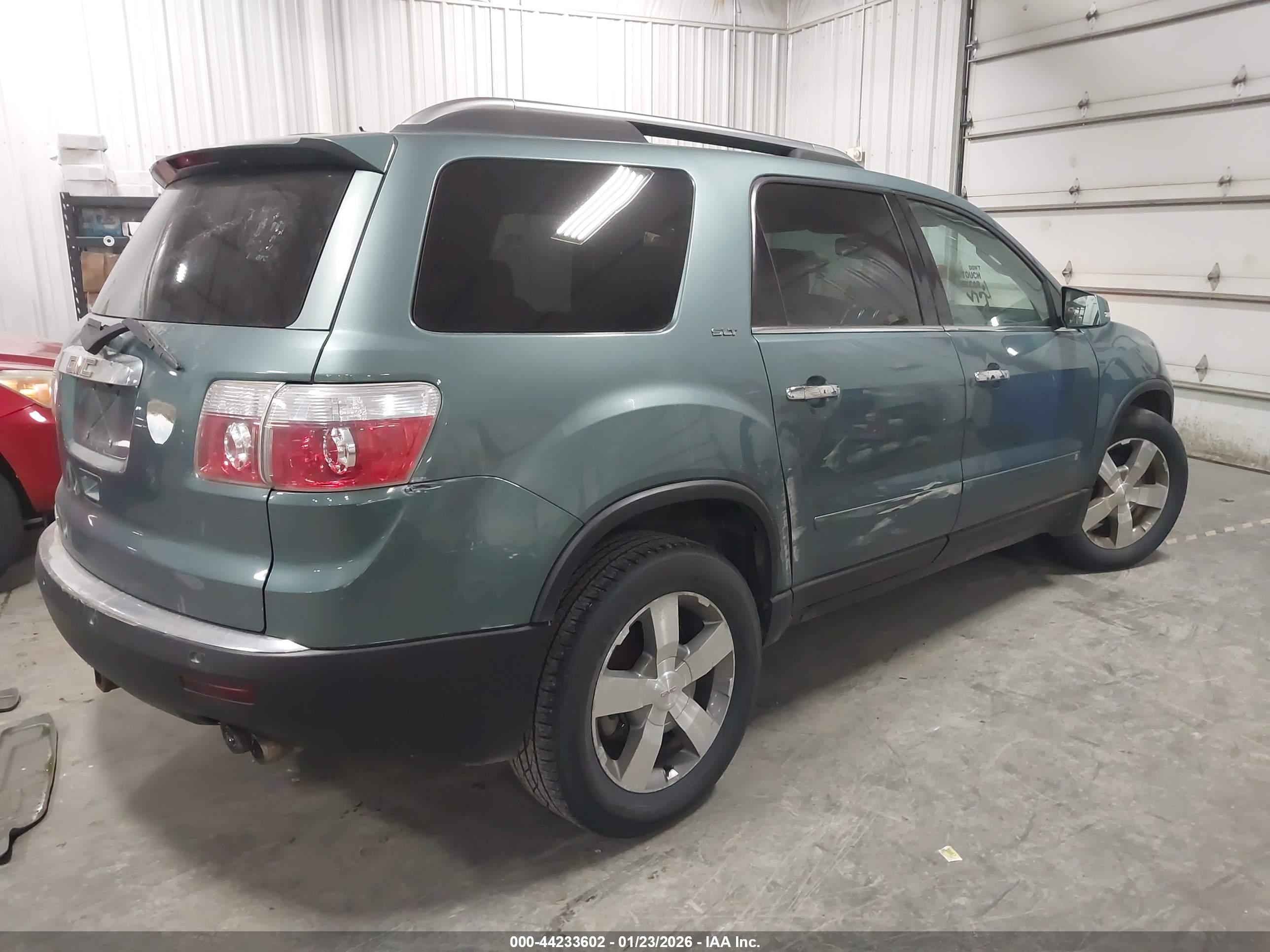 GMC ACADIA image 4