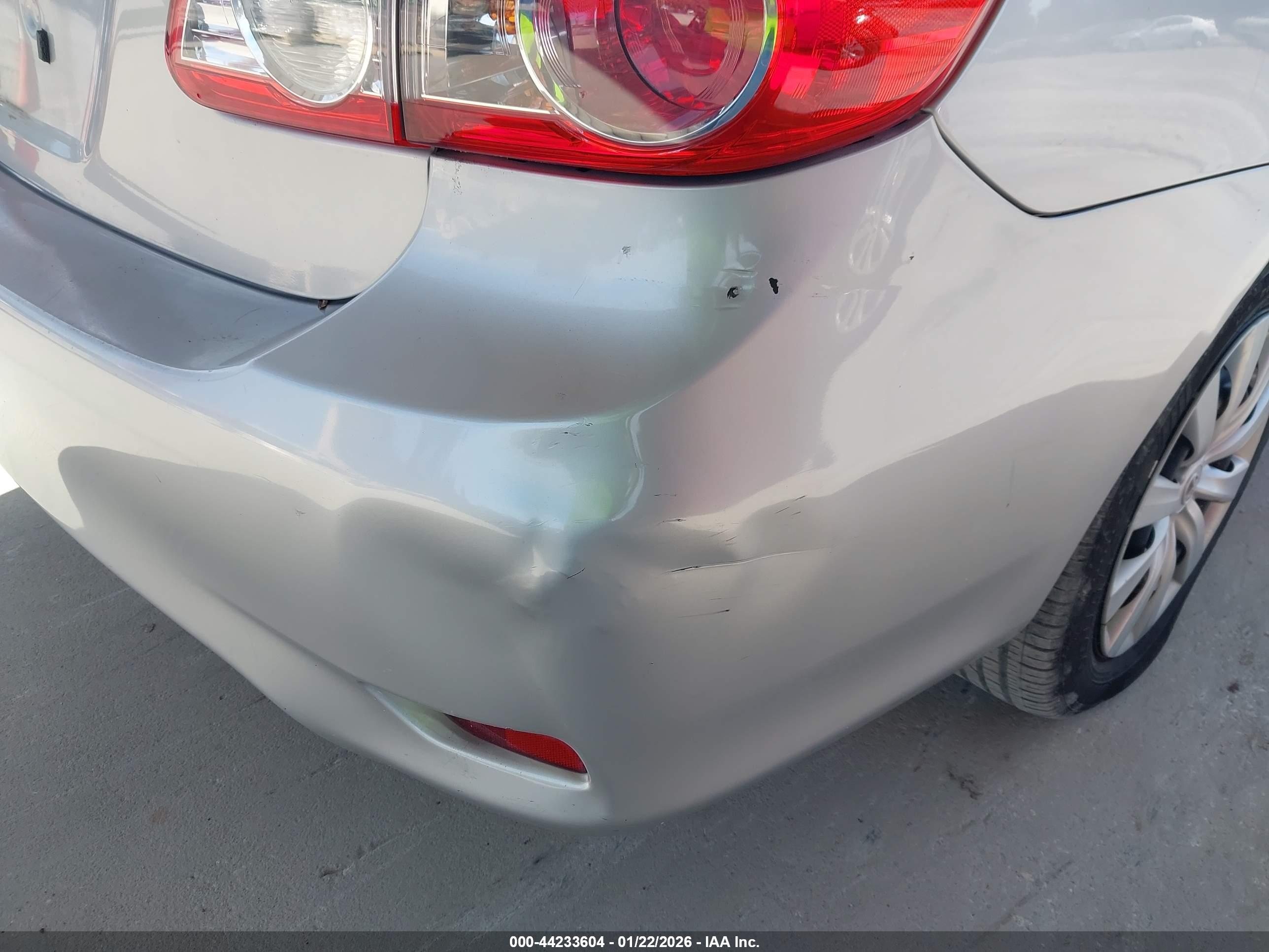 TOYOTA COROLLA image 6