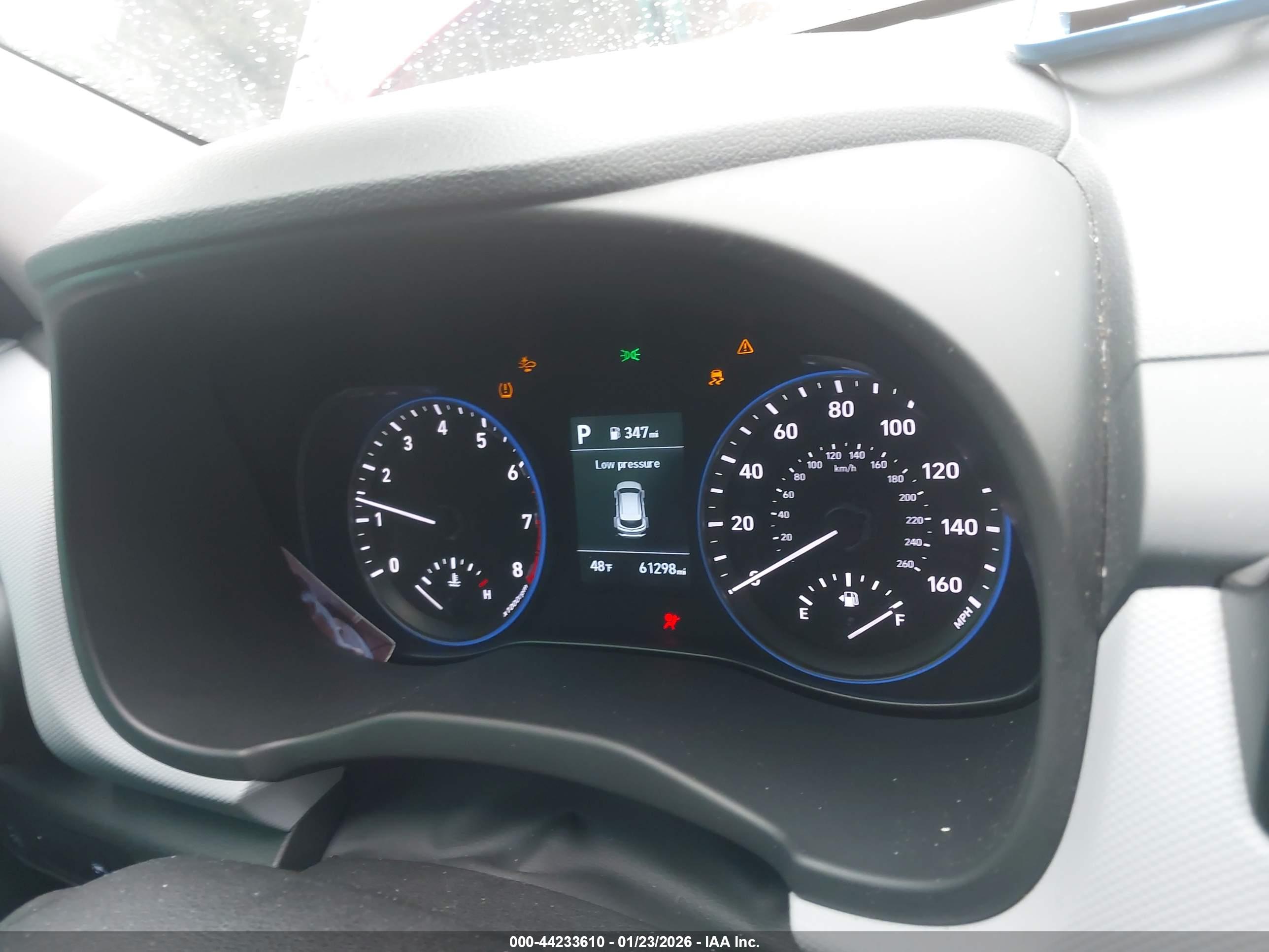 HYUNDAI KONA image 7