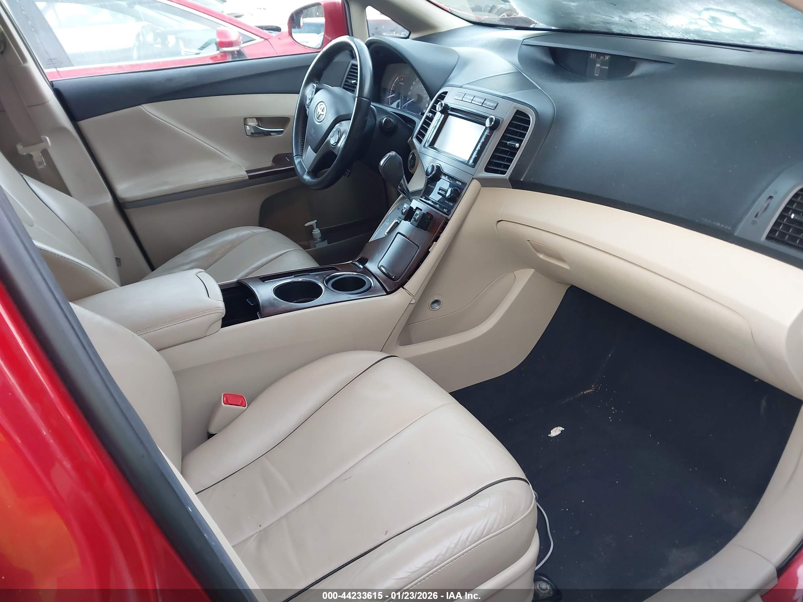 TOYOTA VENZA image 5