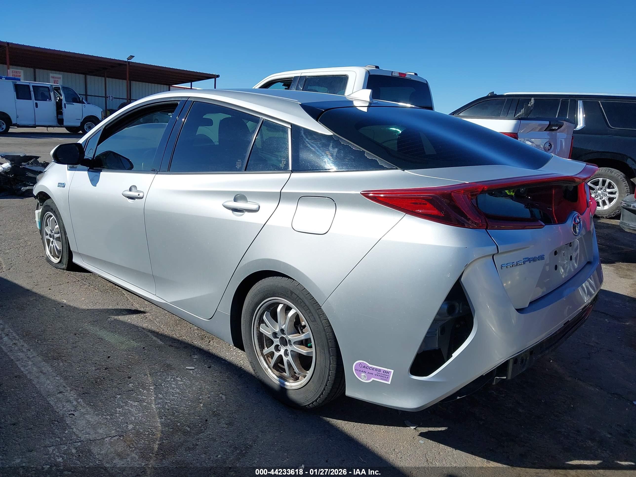 TOYOTA PRIUS image 3