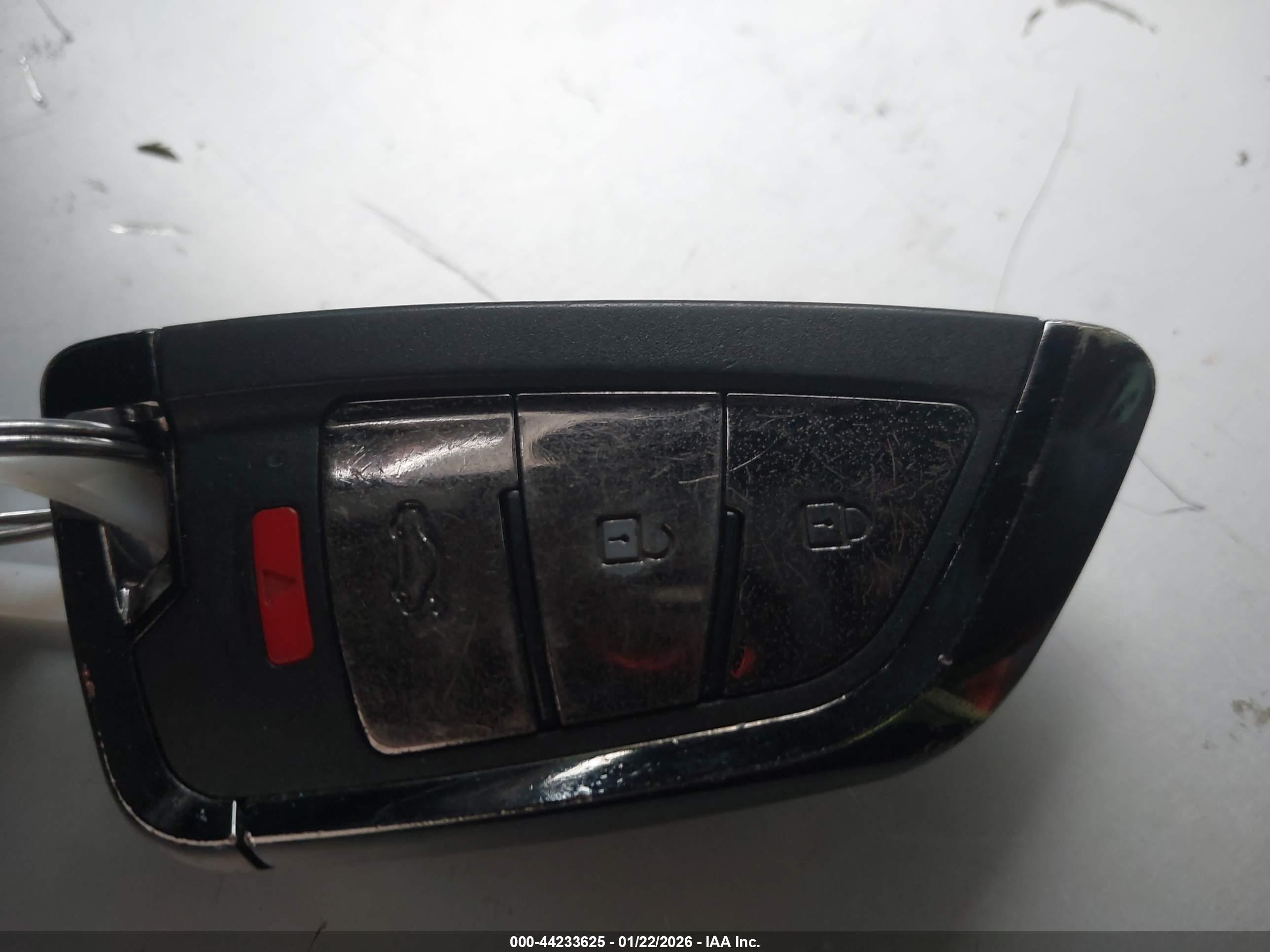 HYUNDAI GENESIS image 11