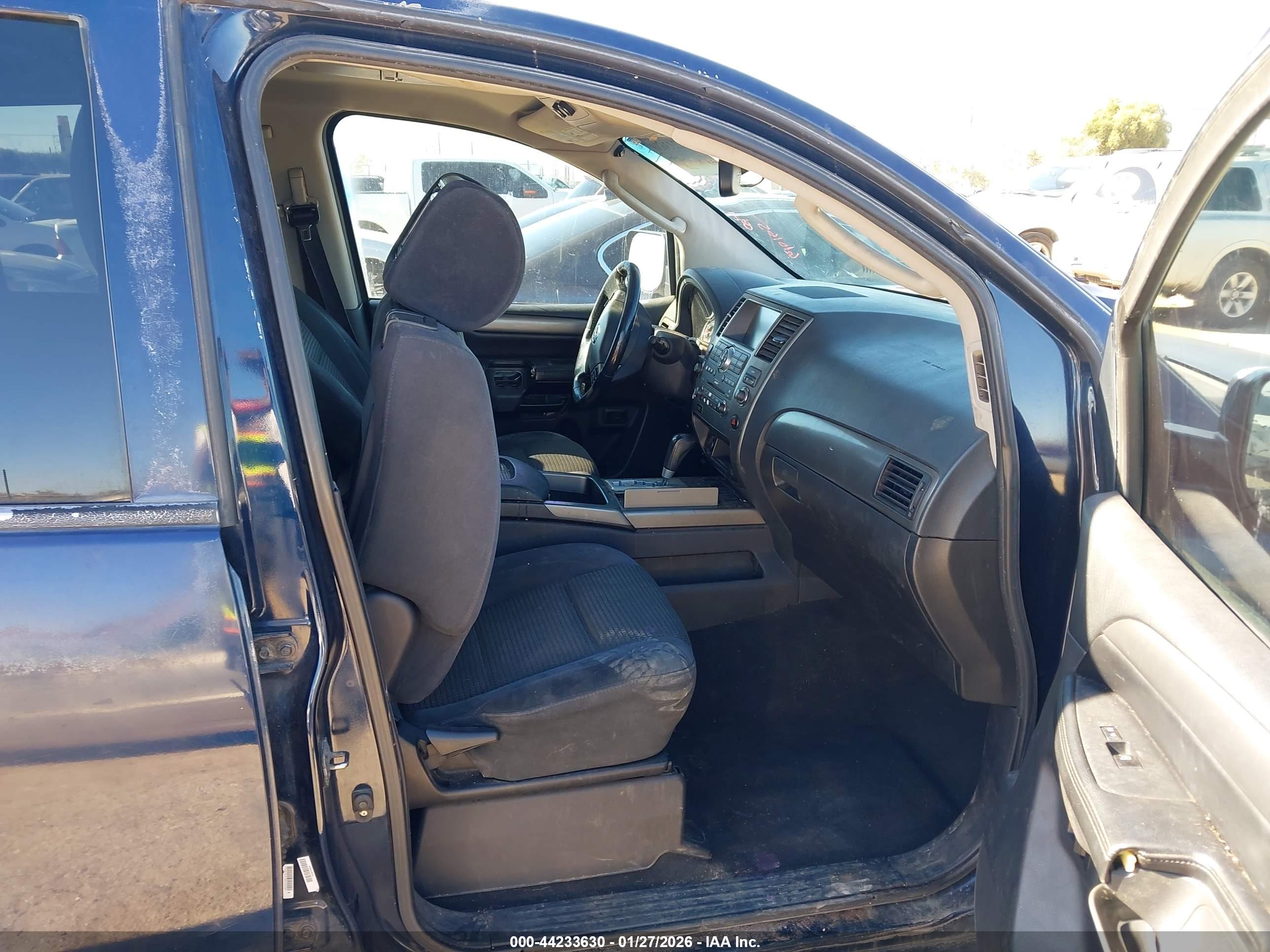 NISSAN ARMADA image 5