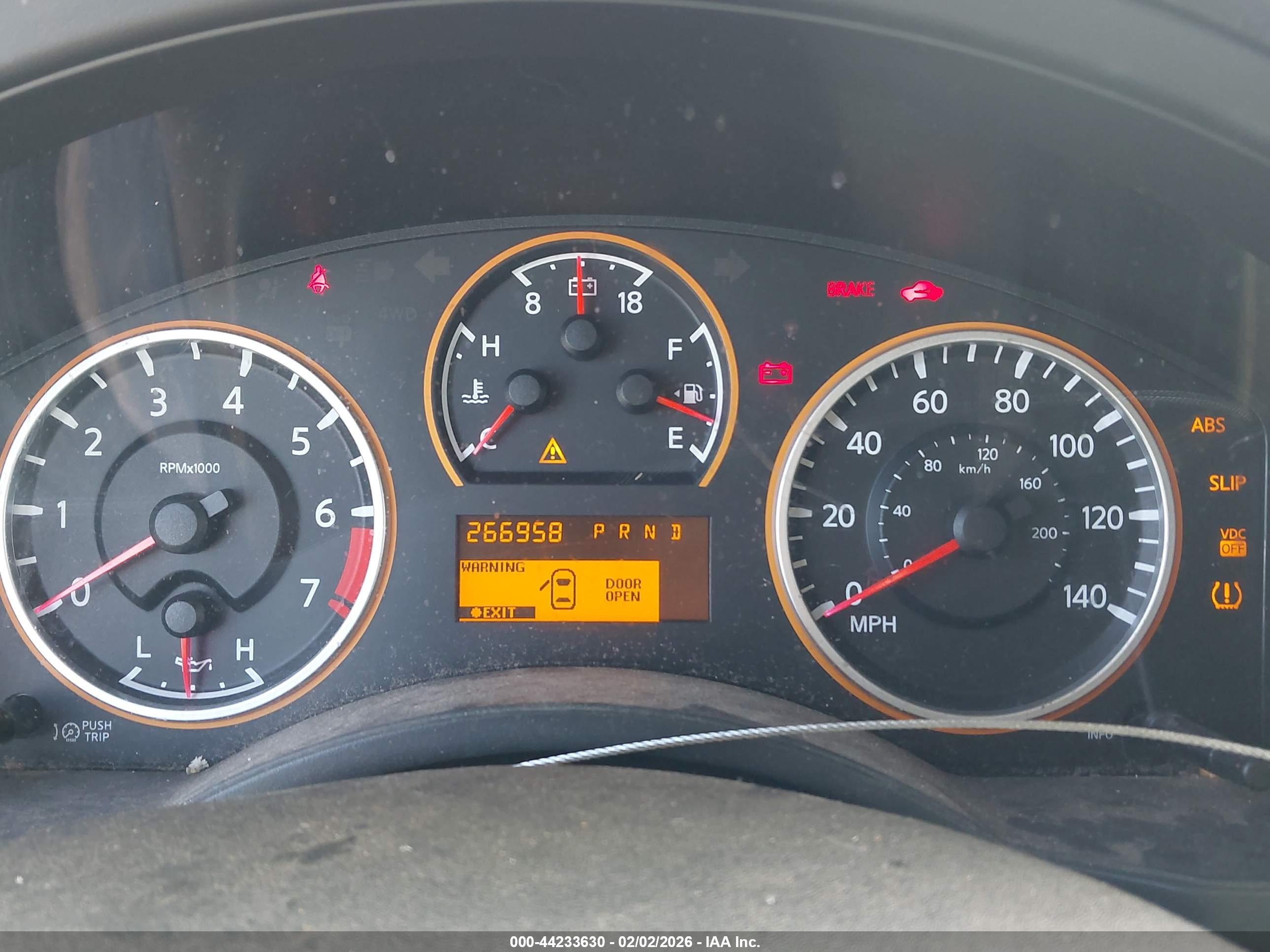NISSAN ARMADA image 7
