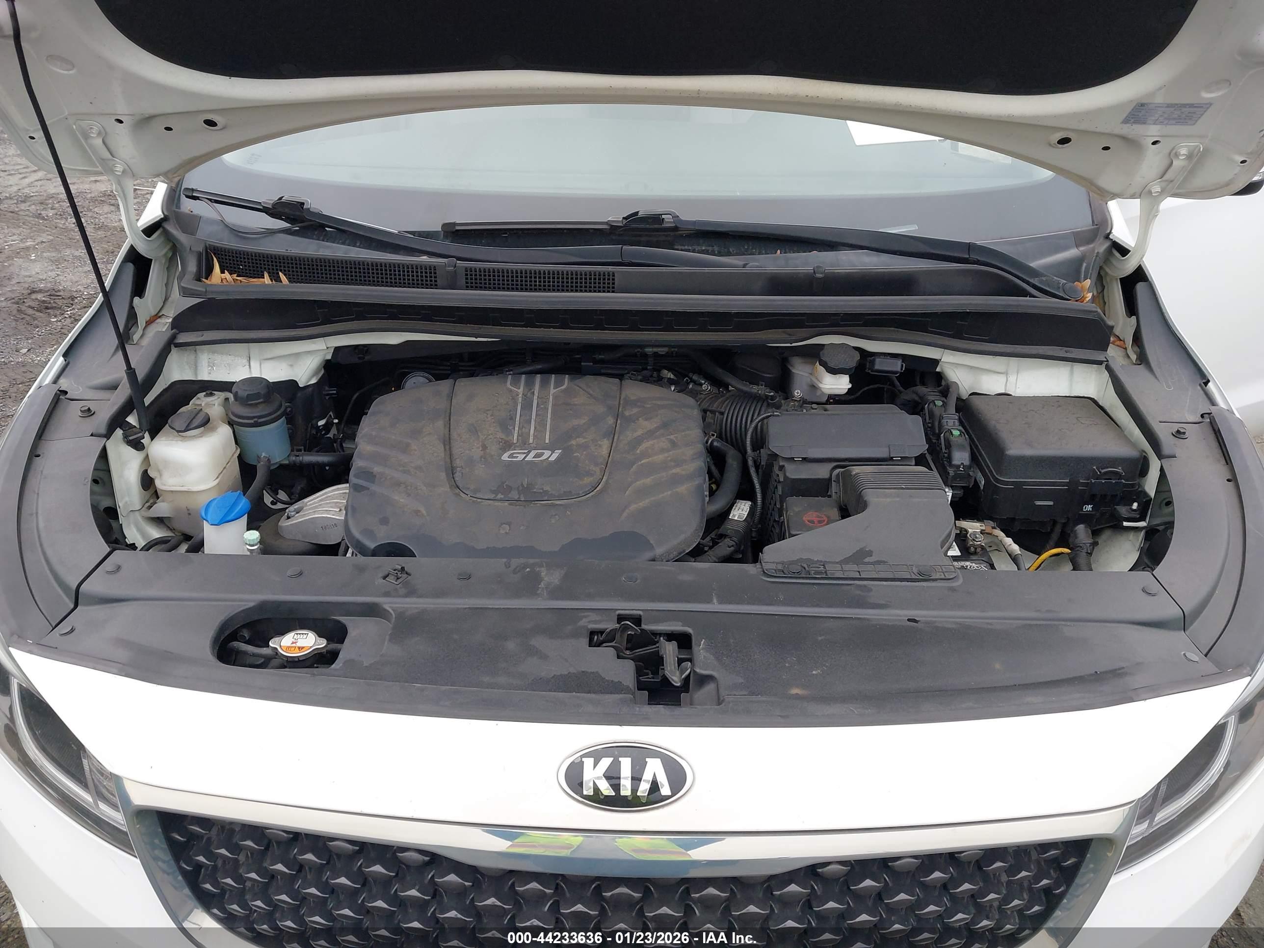 KIA SEDONA image 10