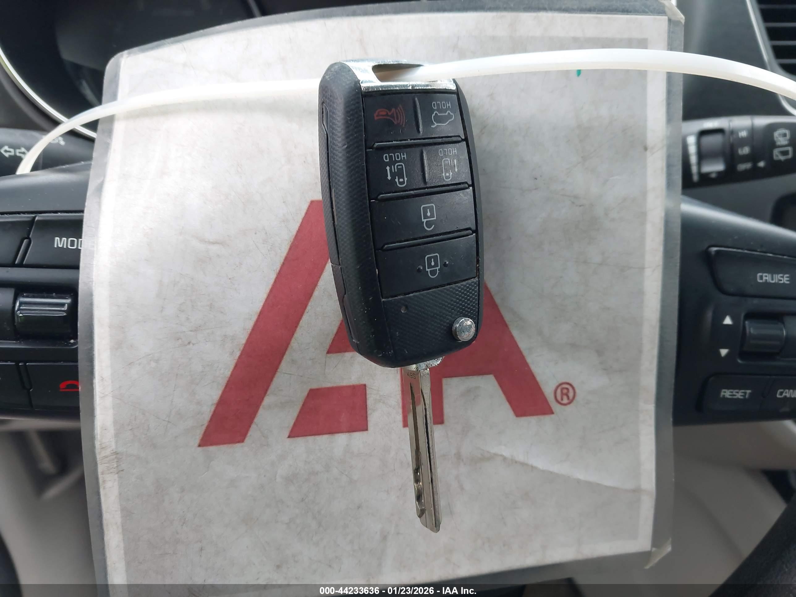 KIA SEDONA image 11