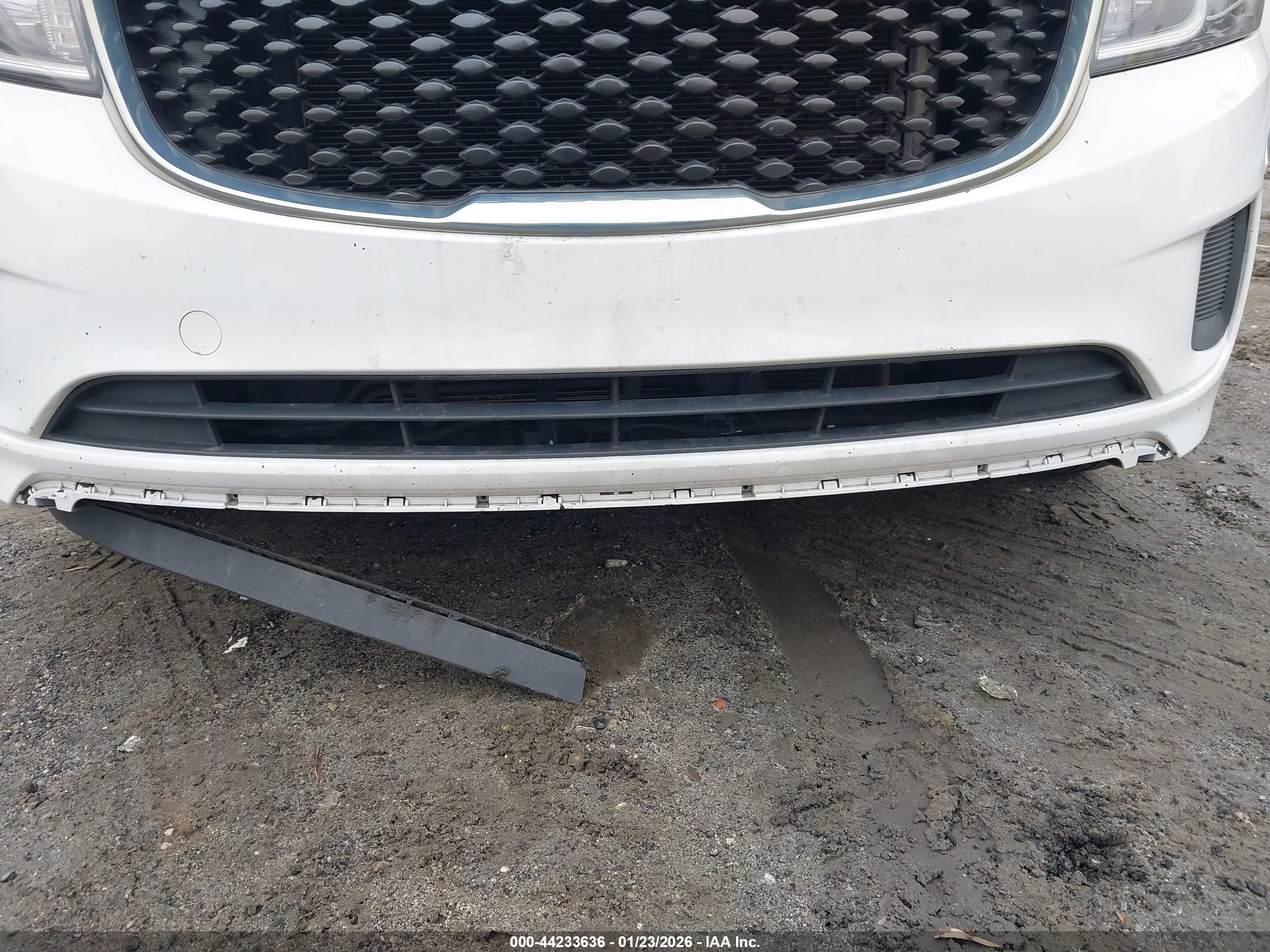KIA SEDONA image 6