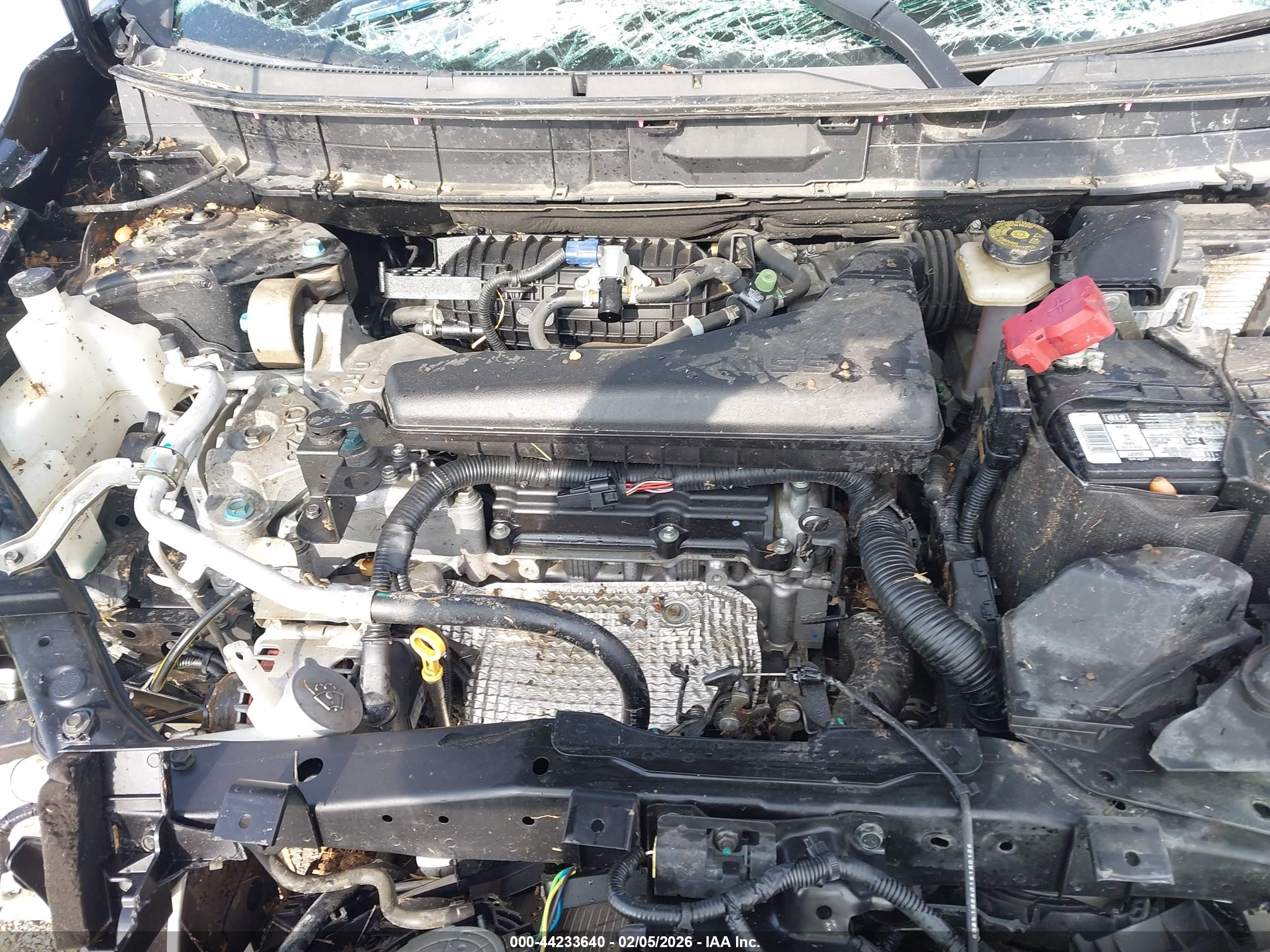 NISSAN ROGUE image 10