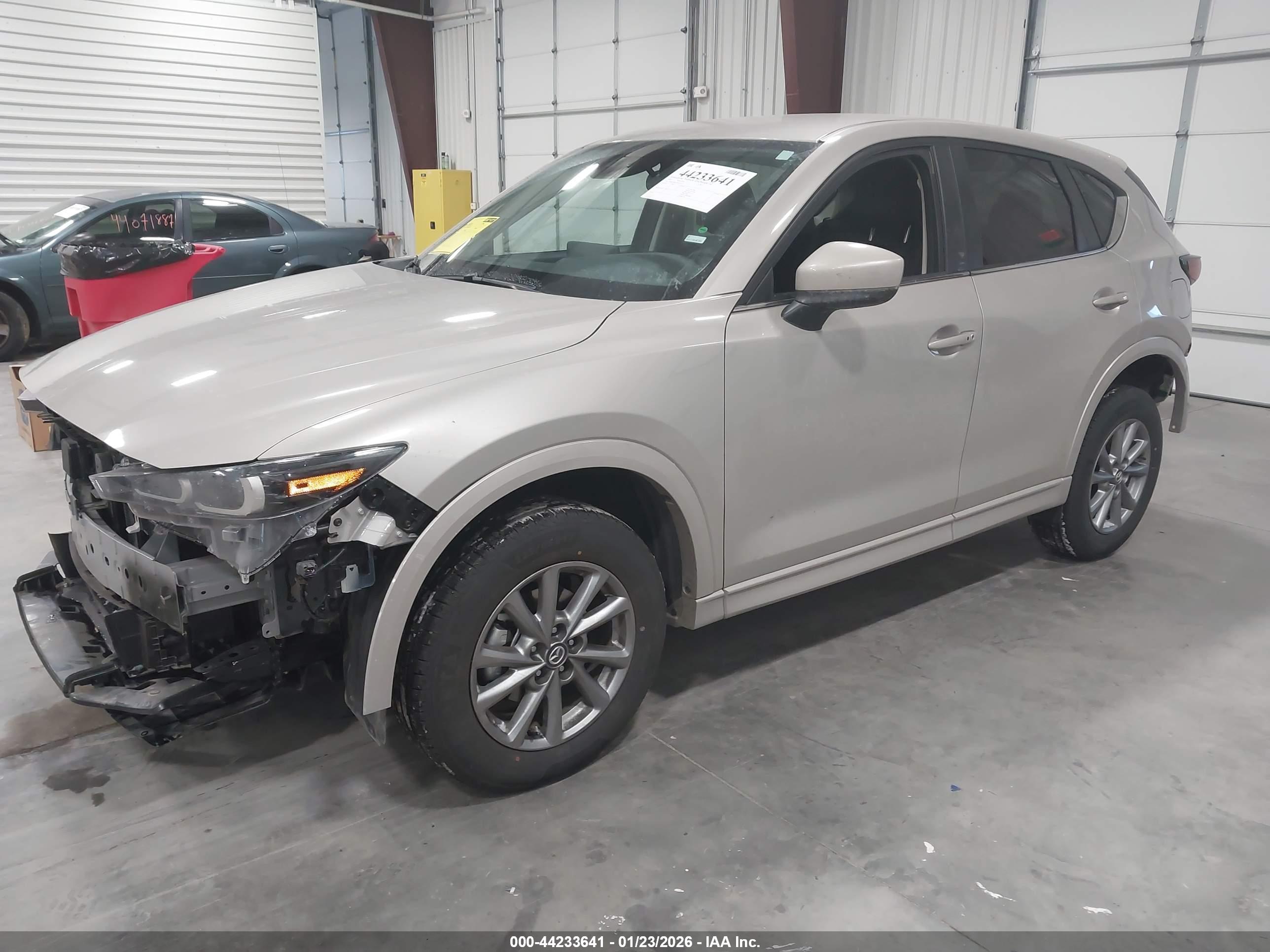 MAZDA CX-5 image 2