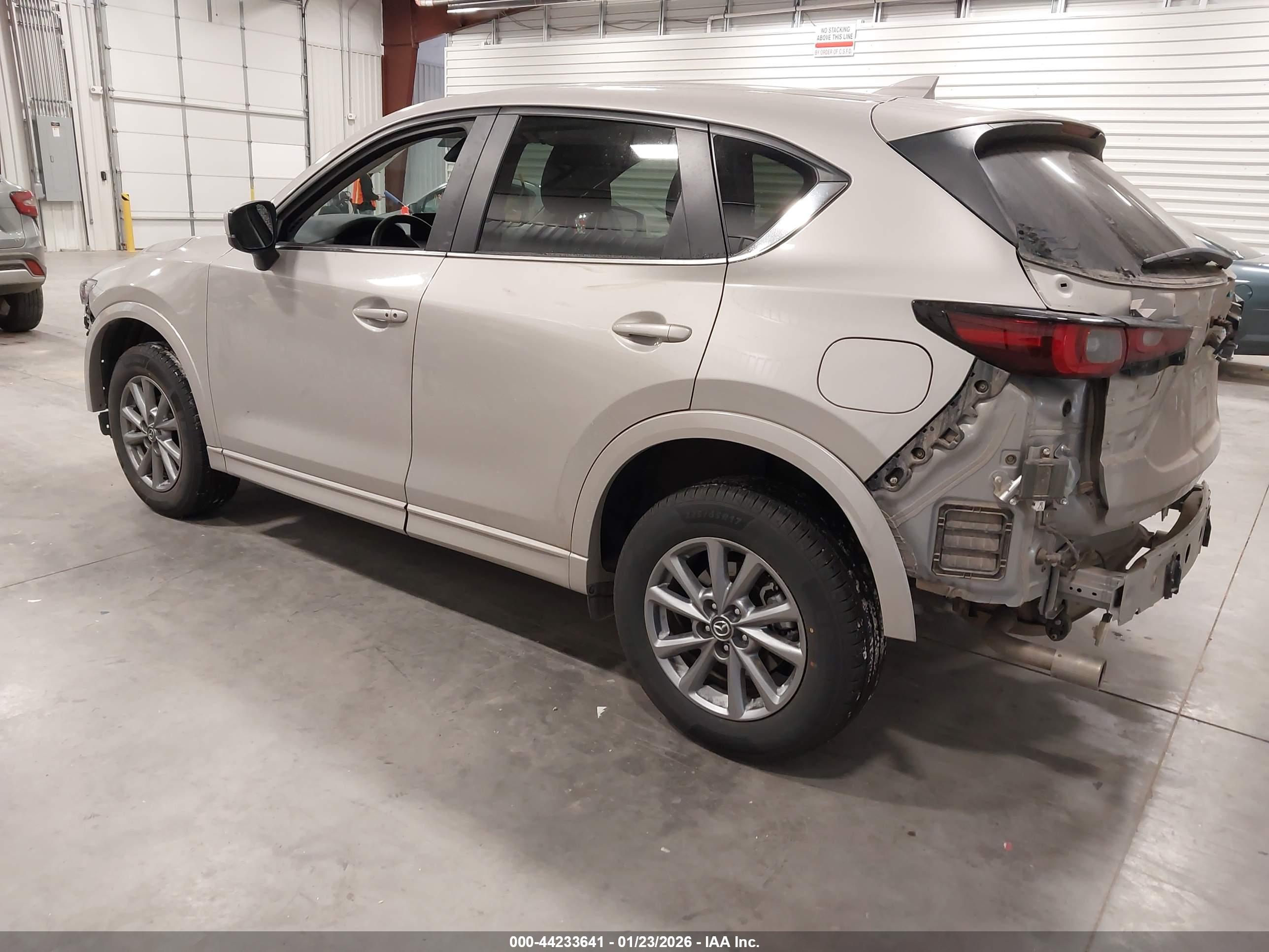 MAZDA CX-5 image 3