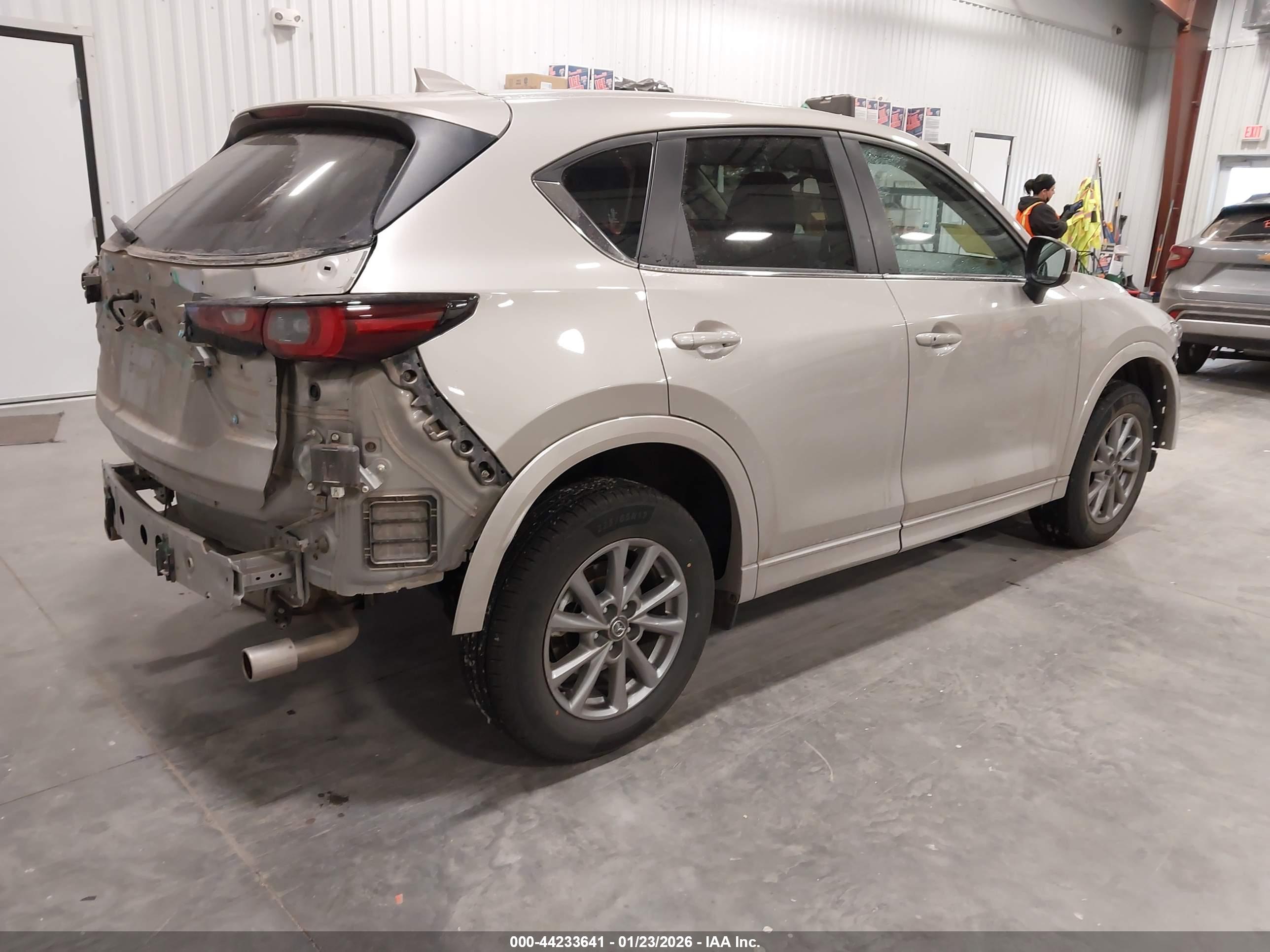 MAZDA CX-5 image 4