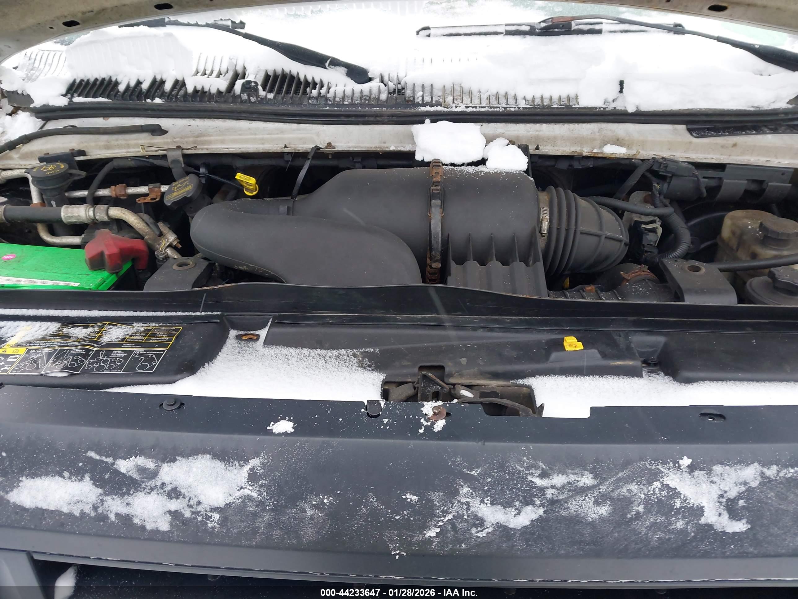 FORD E-150 image 10