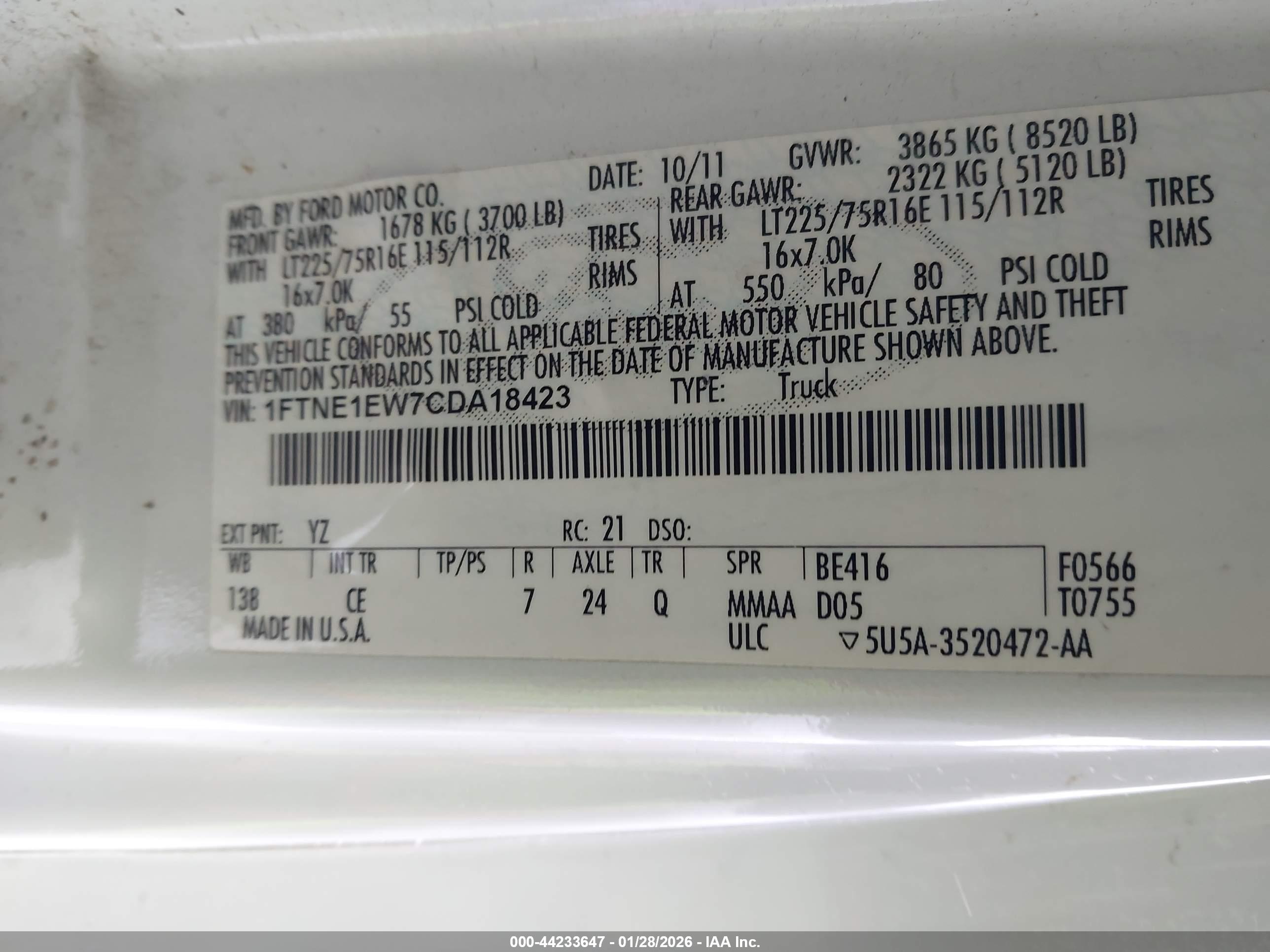 FORD E-150 image 9