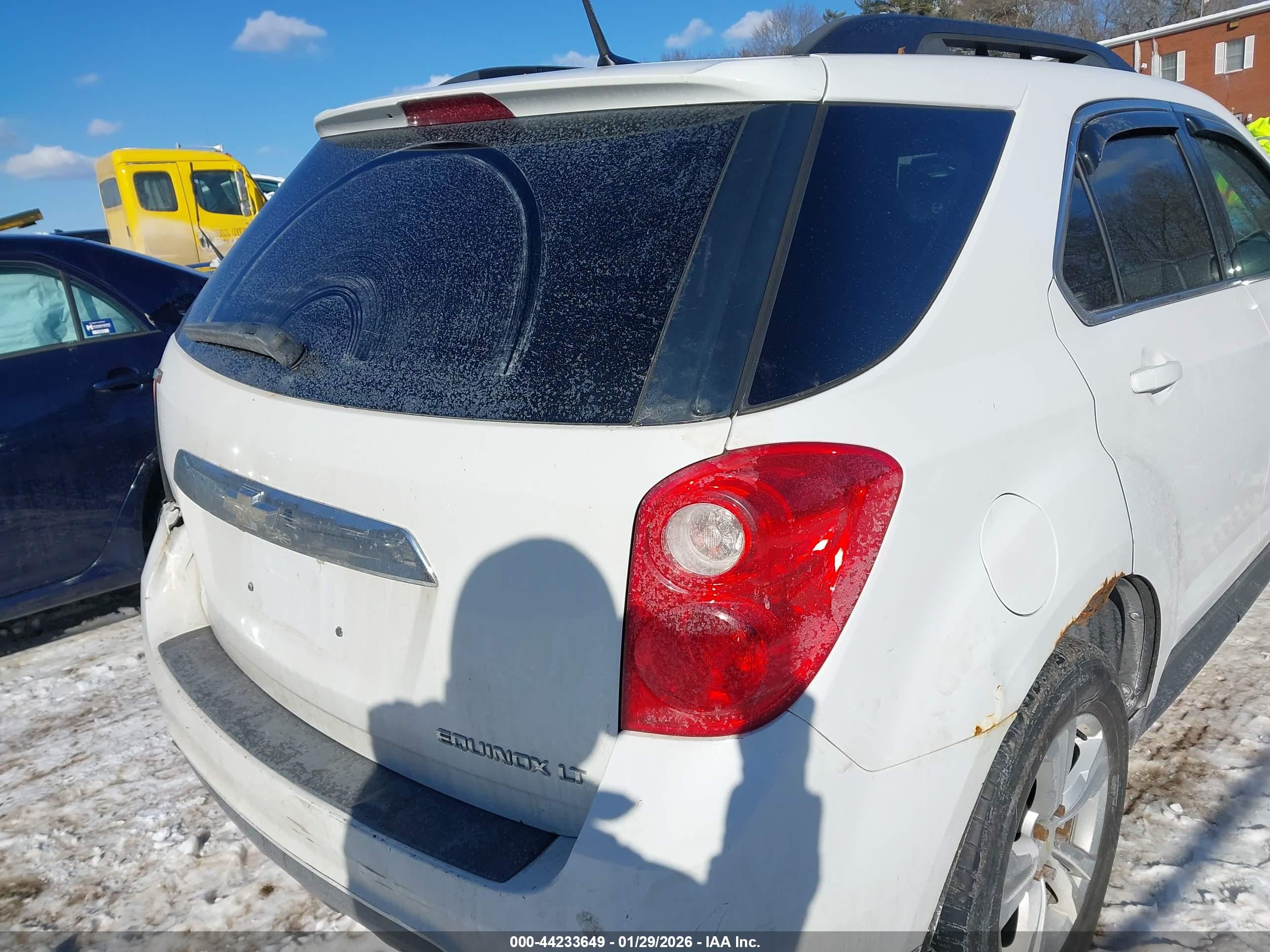 CHEVROLET EQUINOX image 4