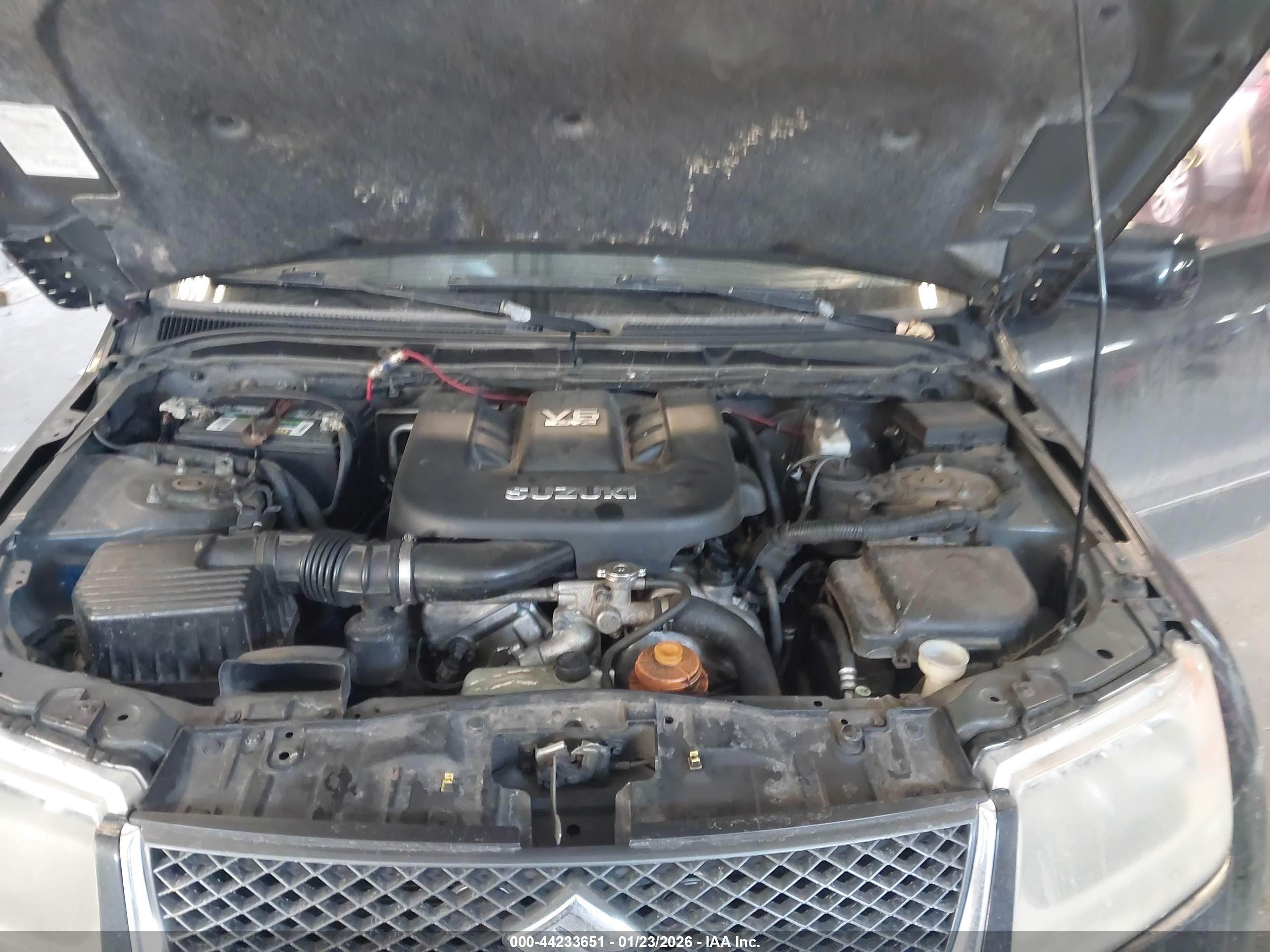 SUZUKI GRAND image 10