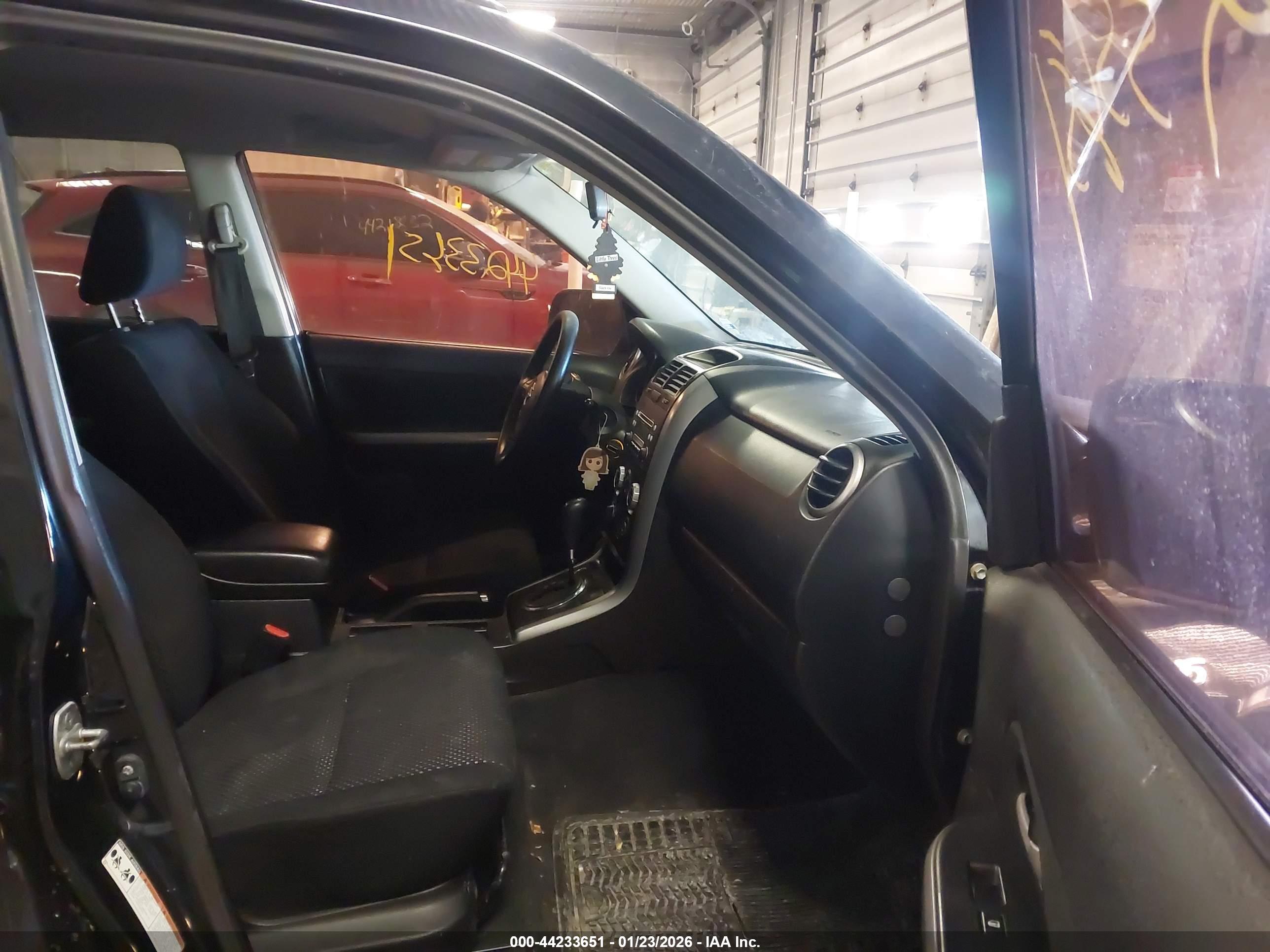 SUZUKI GRAND image 5