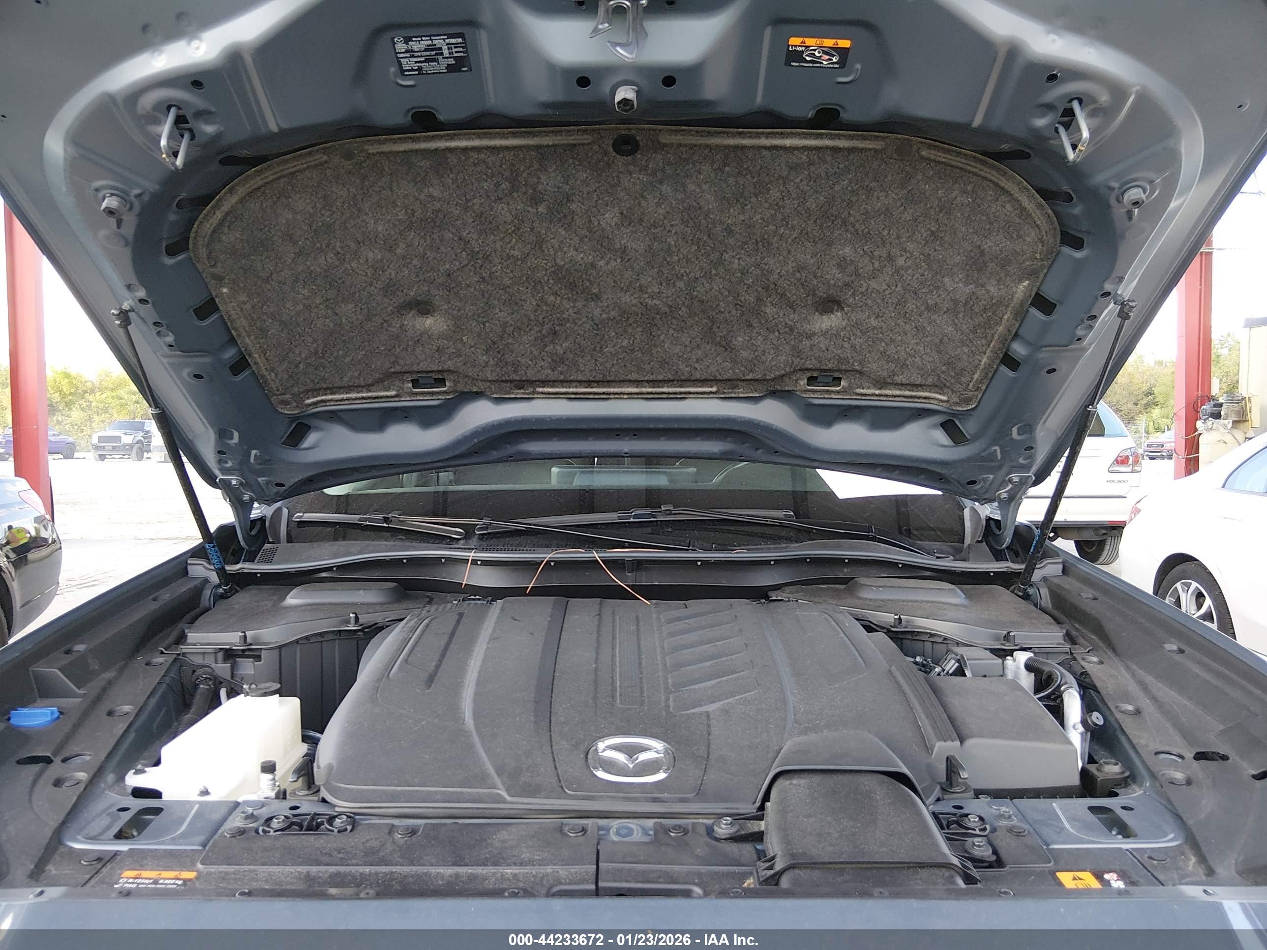 MAZDA CX-70 image 10