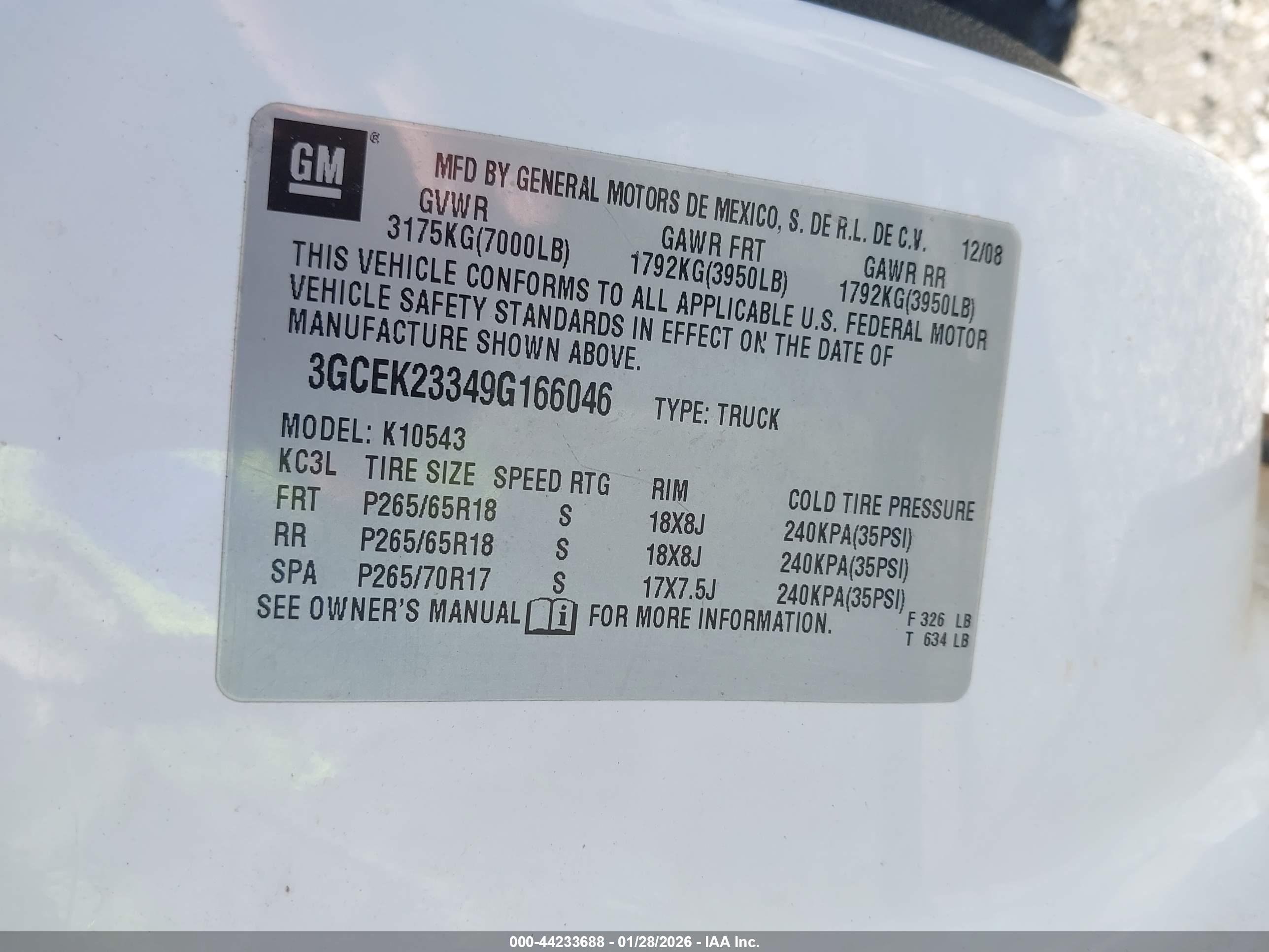 CHEVROLET SILVERADO image 9