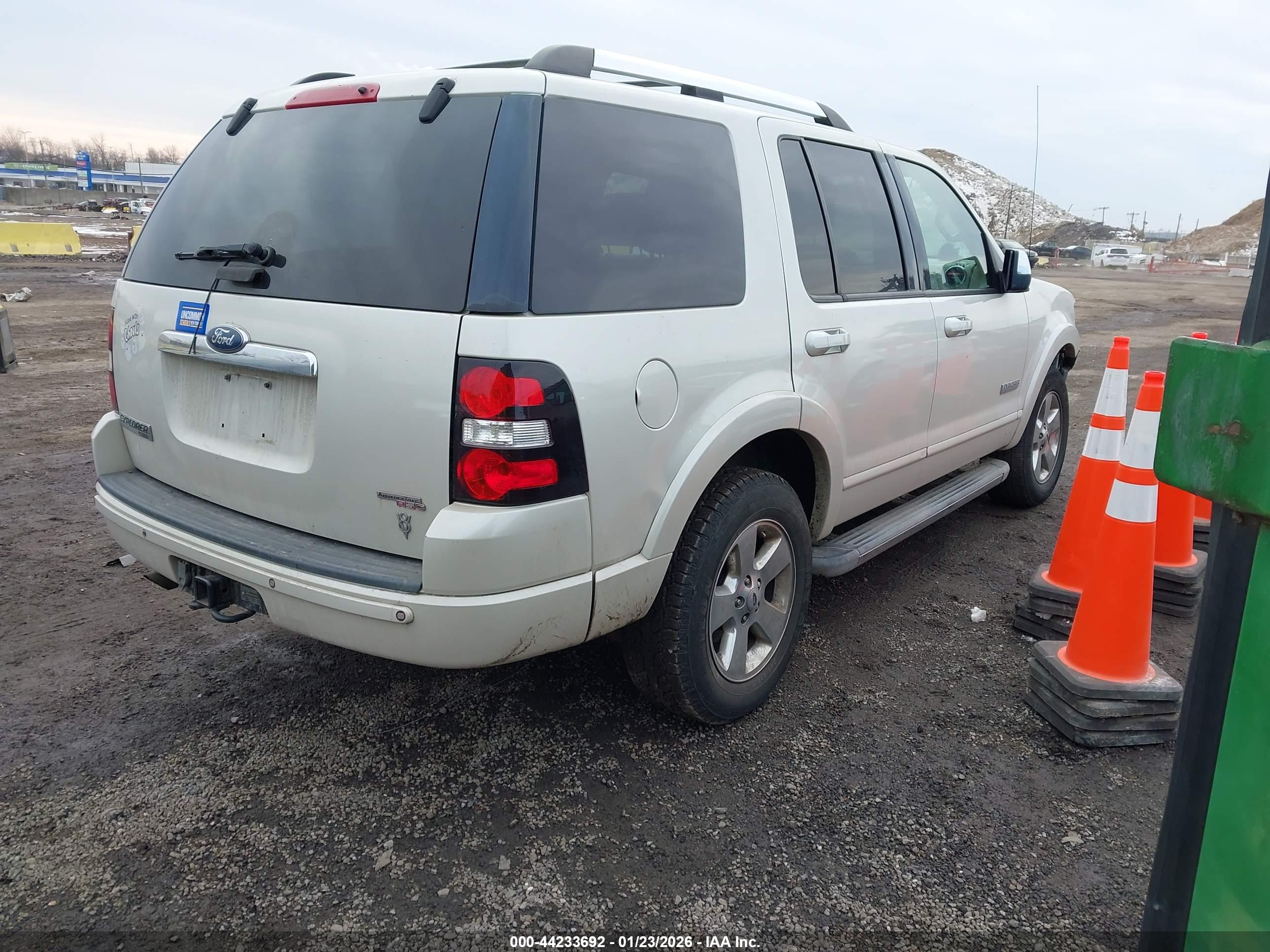 FORD EXPLORER image 4
