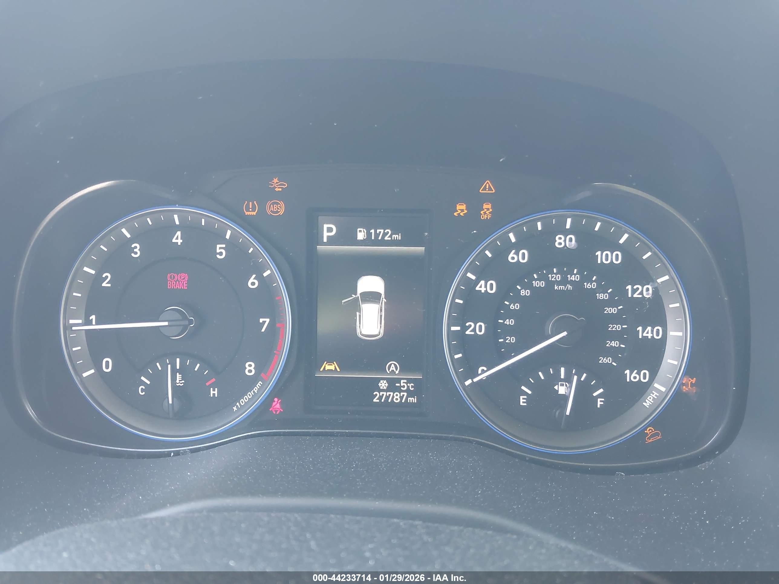 HYUNDAI KONA image 7