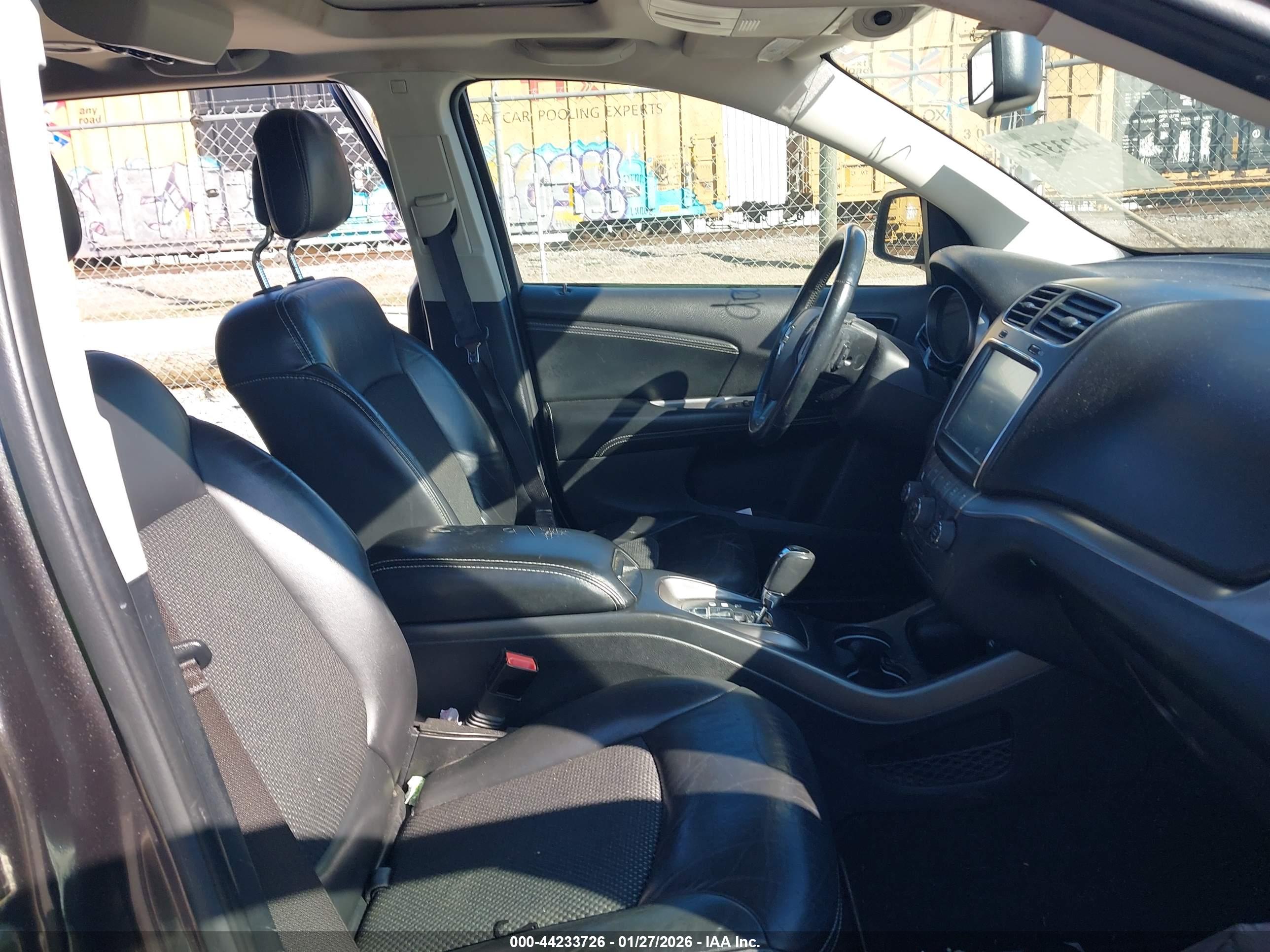 DODGE JOURNEY image 5