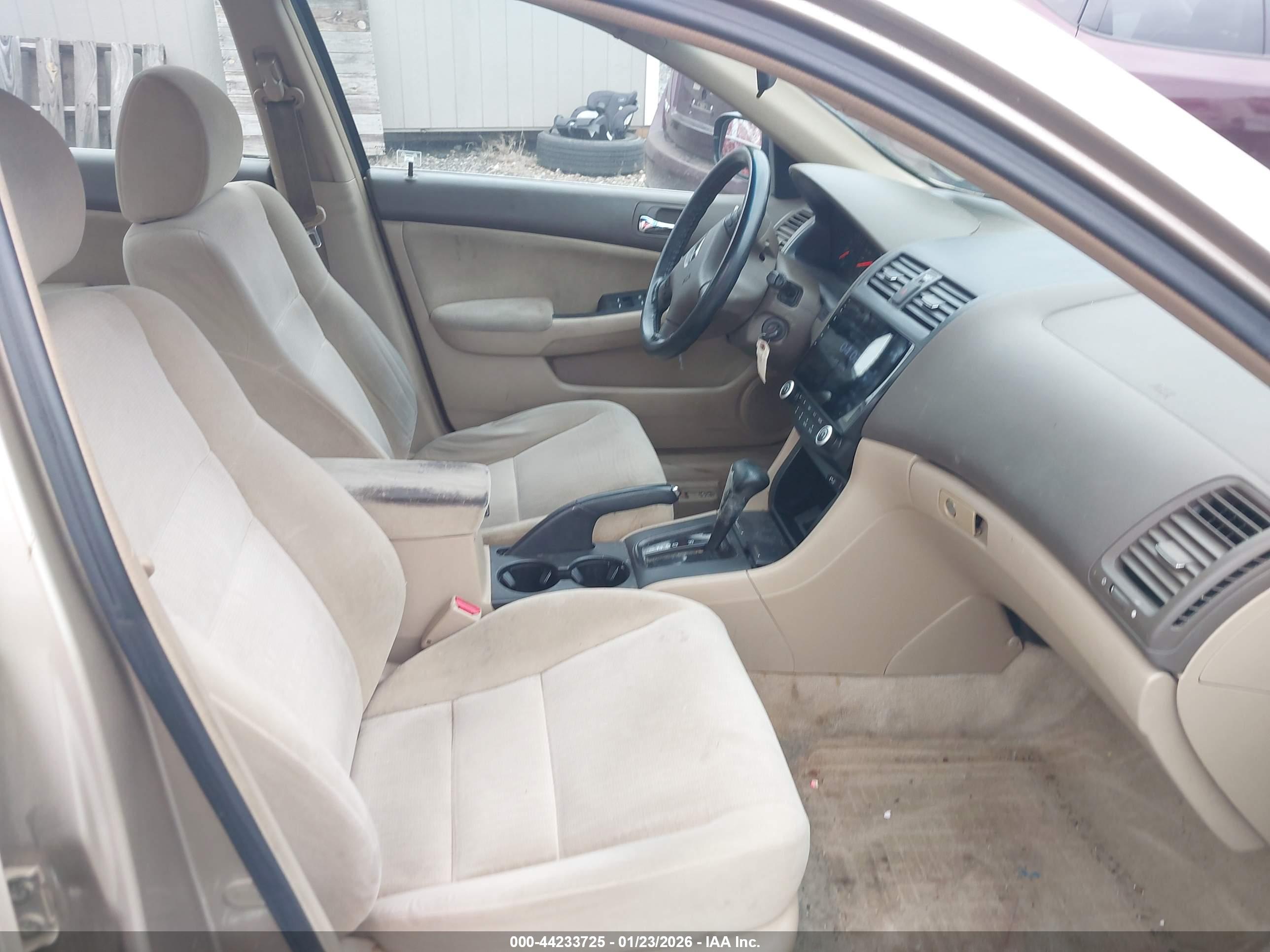 HONDA ACCORD image 5