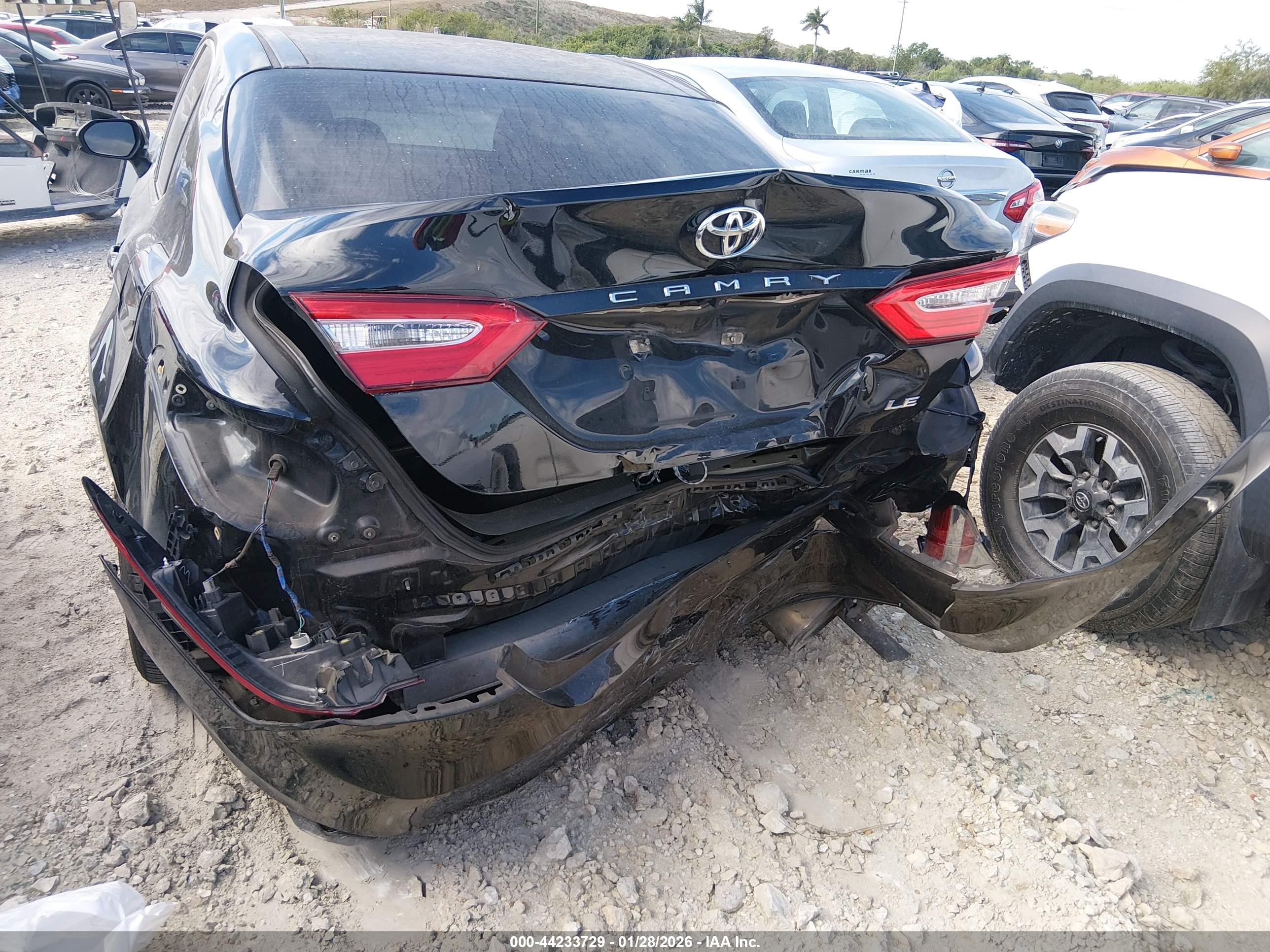 TOYOTA CAMRY image 6
