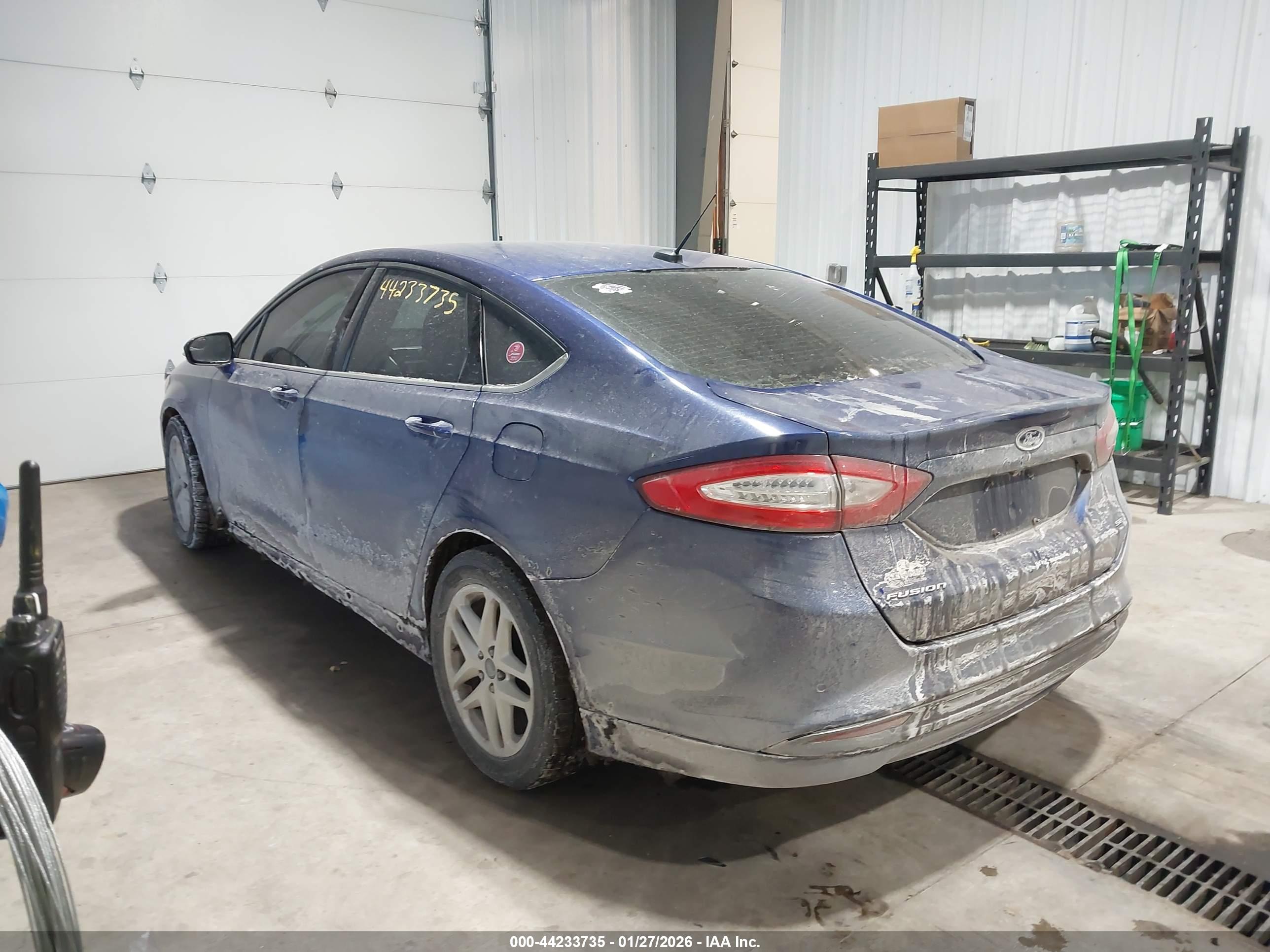 FORD FUSION image 3
