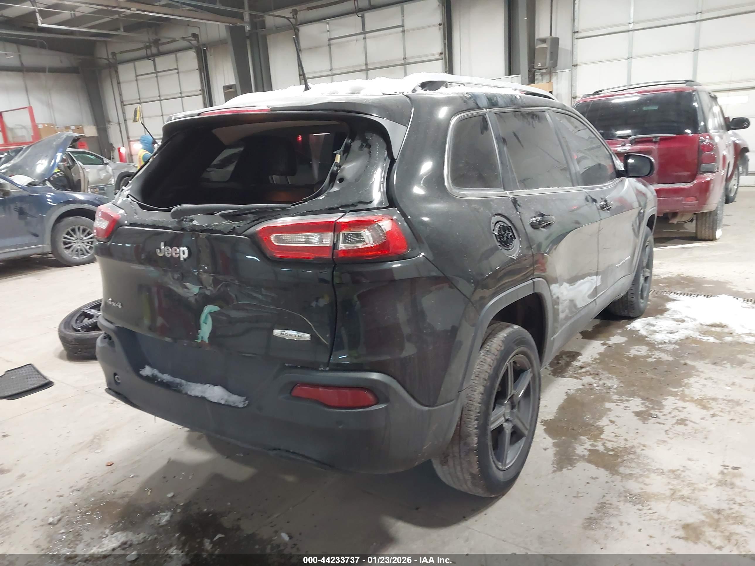 JEEP CHEROKEE image 4