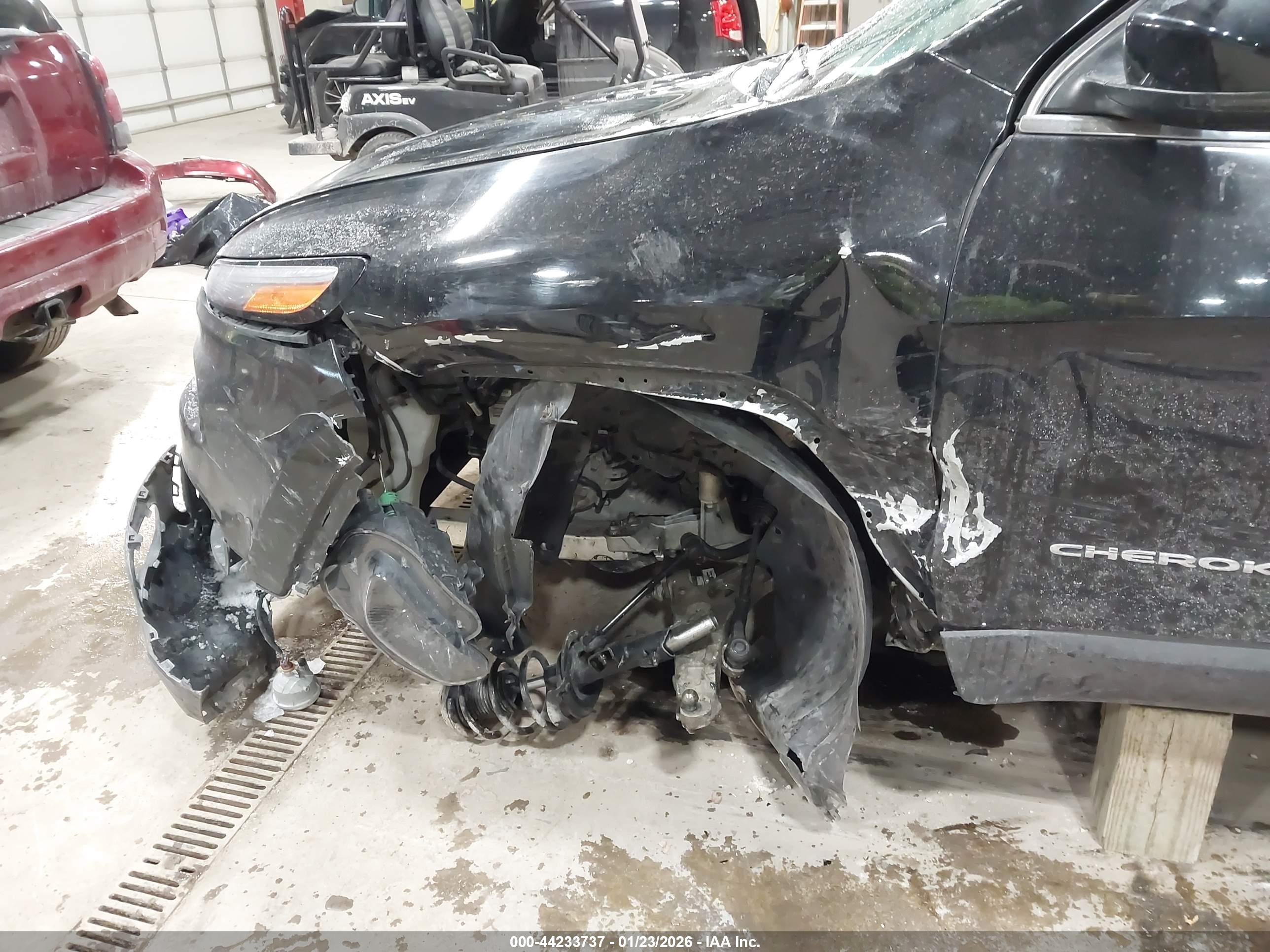 JEEP CHEROKEE image 6