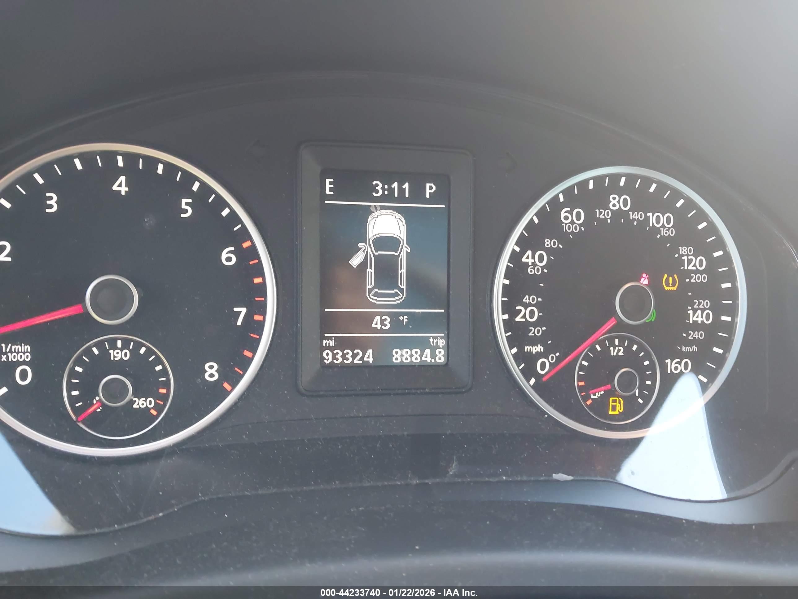 VOLKSWAGEN TIGUAN image 7