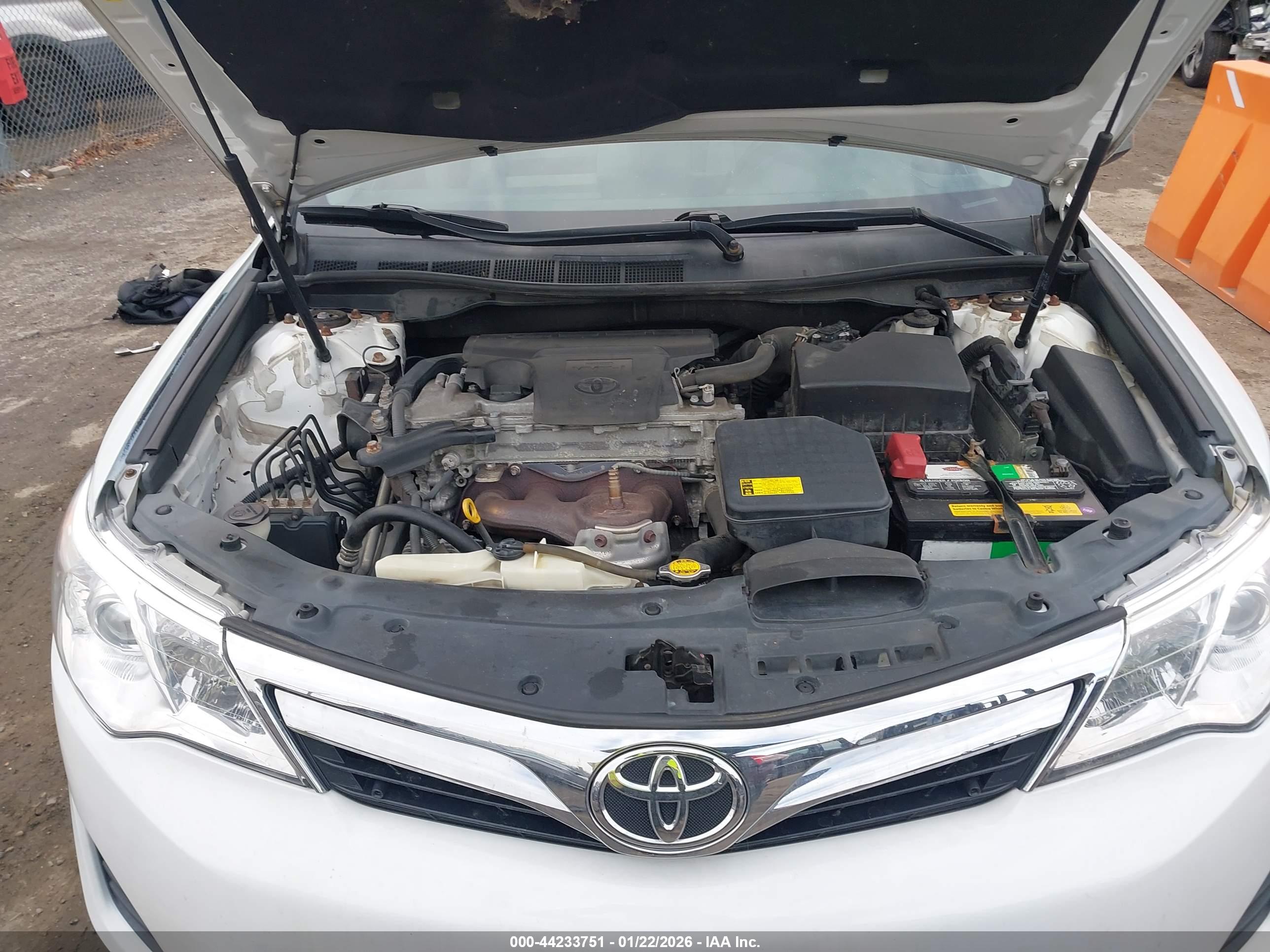 TOYOTA CAMRY image 10