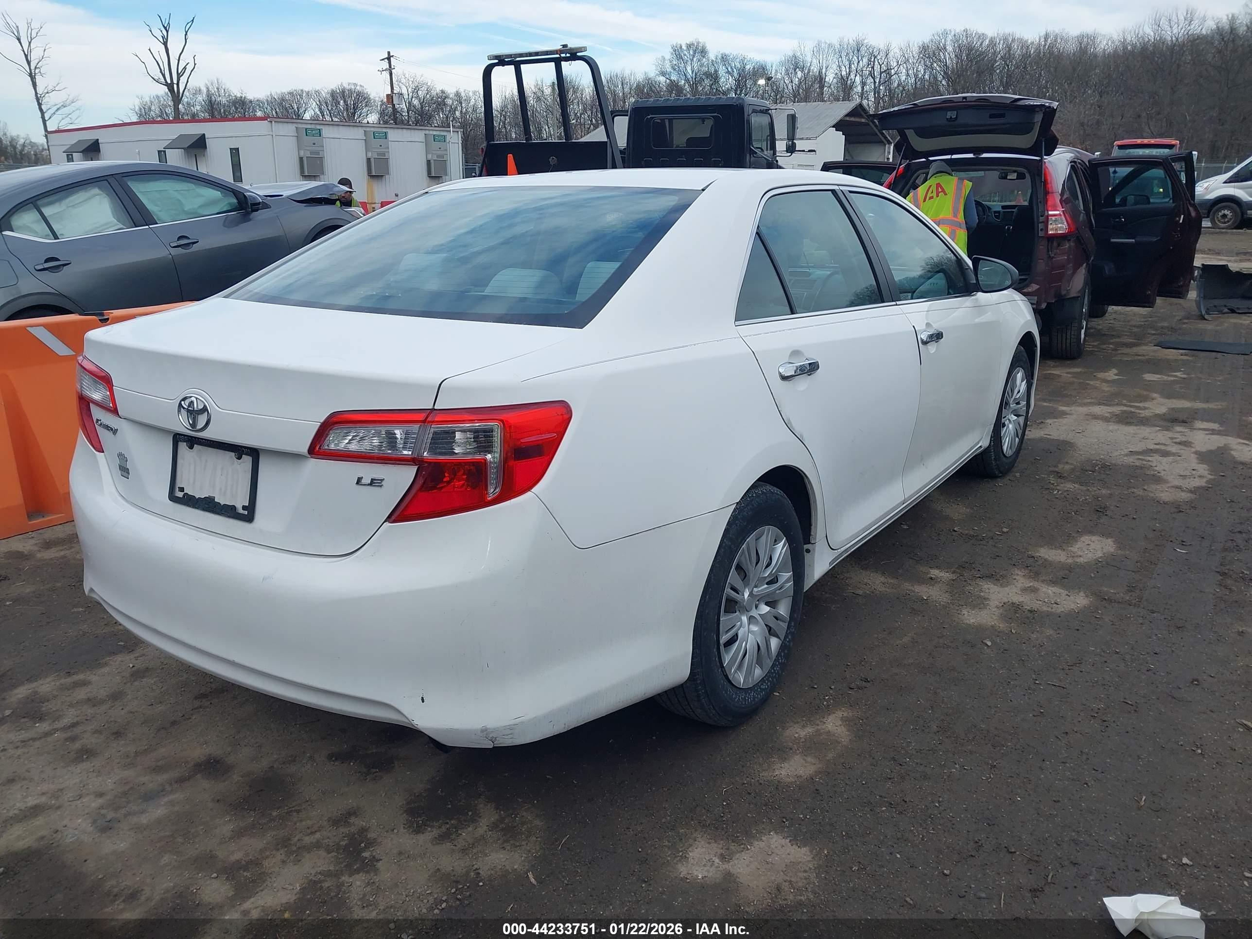 TOYOTA CAMRY image 4