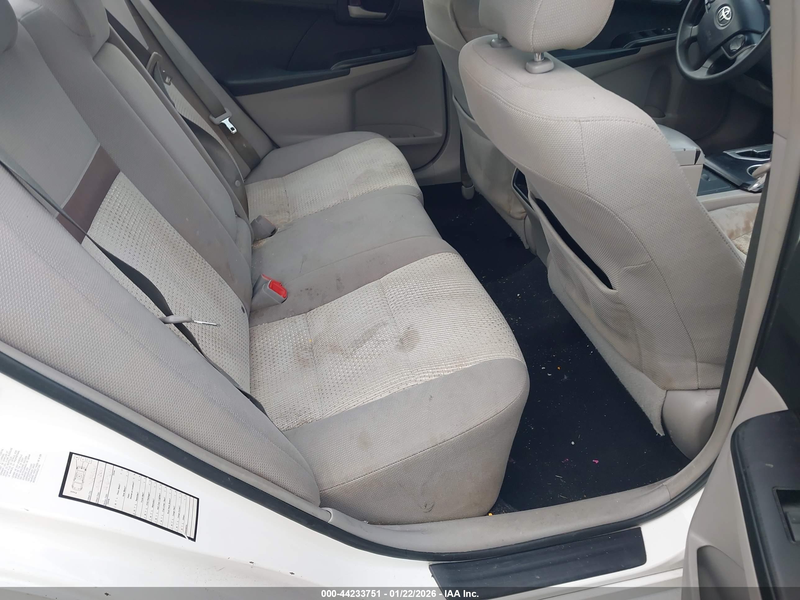 TOYOTA CAMRY image 8