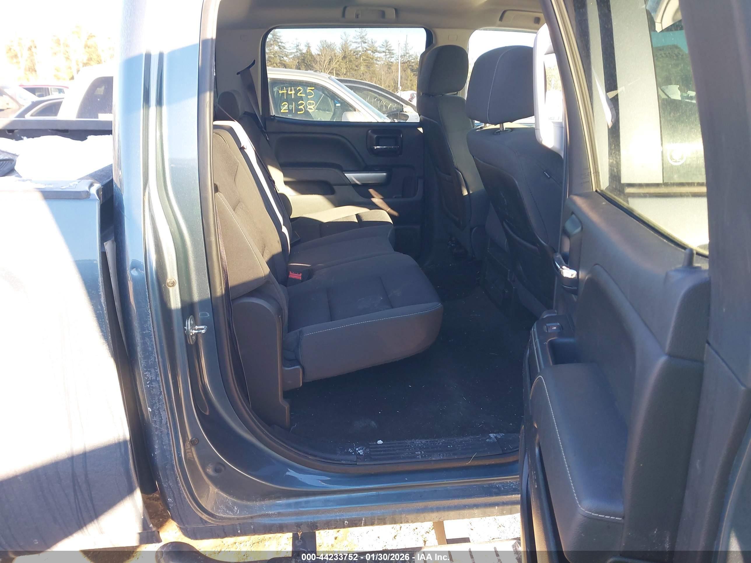 CHEVROLET SILVERADO image 8