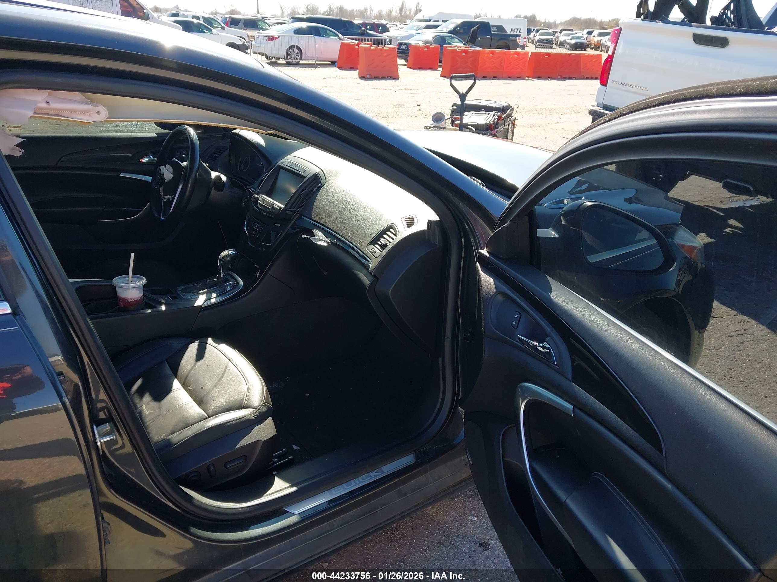 BUICK REGAL image 5