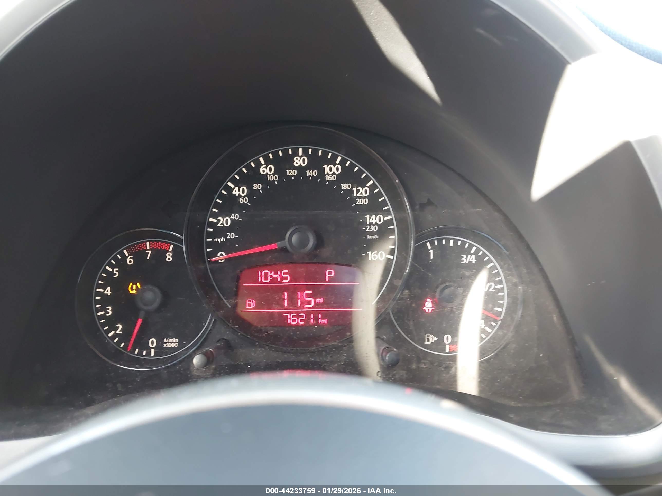 VOLKSWAGEN BEETLE image 7