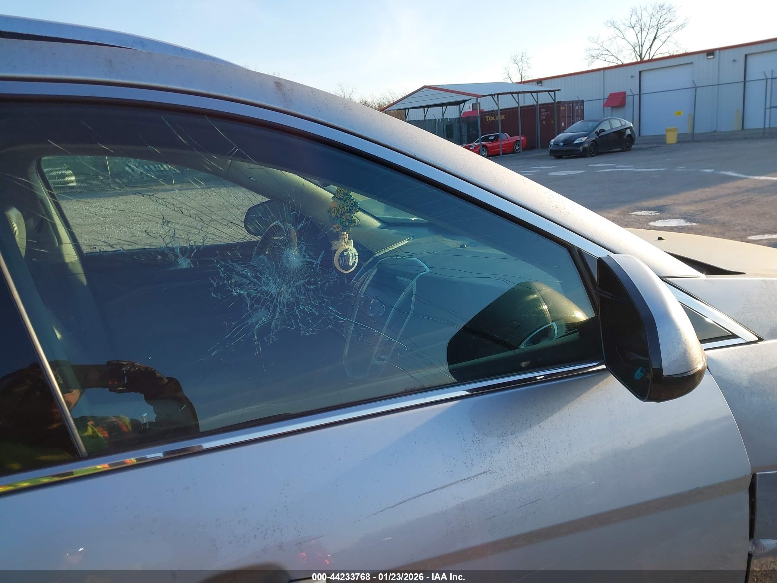 CADILLAC SRX image 6